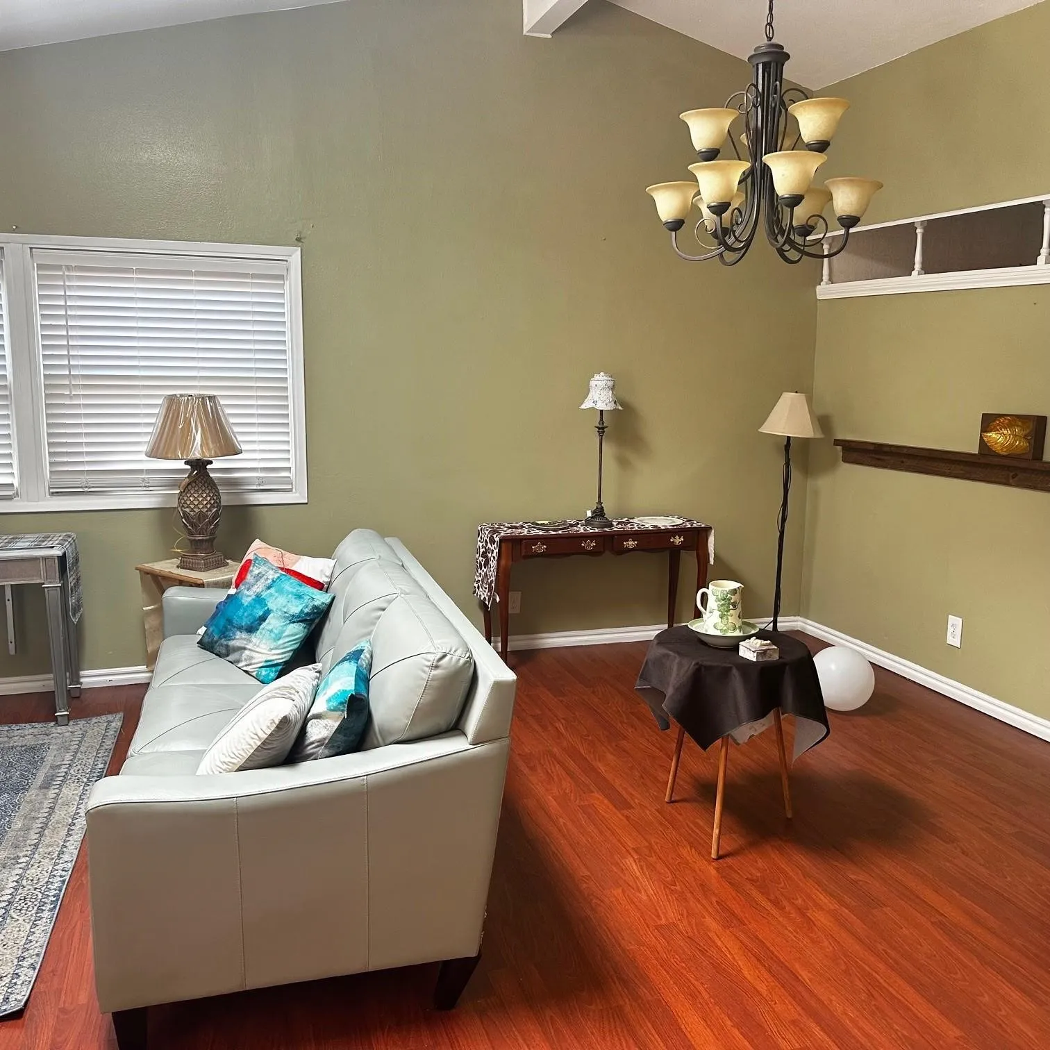 Single Family Residence For Sale in Dallas County , 12135 High Meadow Drive, Dallas, Texas 75234, 3 Bedroom, 2 Bathroom, 2 Garage spaces, 1,569 Sqft, built in 1961, mls#21375282, Real Estate Agent in Dallas, Homes For Sale in Dallas county, Homes For Sale in Dallas, Realtor in Dallas Texas, Real Estate Brokerage Independent Realty Texas, Luminita Cordes Realtor