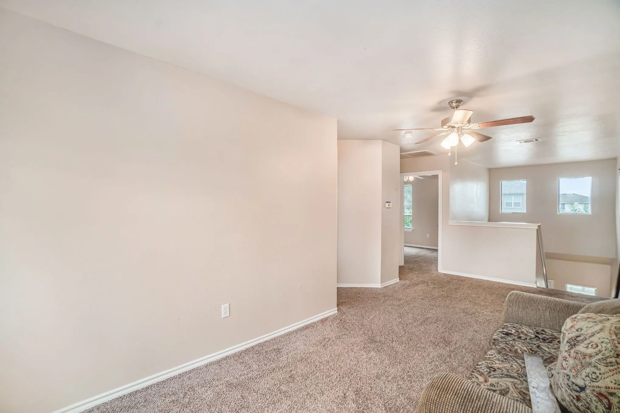 Single Family Residence For Rent in Tarrant County , 542 Mast Court, Crowley, Texas 76036, 3 Bedroom, 2 Bathroom, 2 Garage spaces, 1,205 Sqft, built in 2007, mls#21375286, Real Estate Agent in Crowley, Homes For Rent in Tarrant county, Homes For Rent in Crowley, Realtor in Crowley Texas, Real Estate Brokerage Independent Realty Texas, Luminita Cordes Realtor