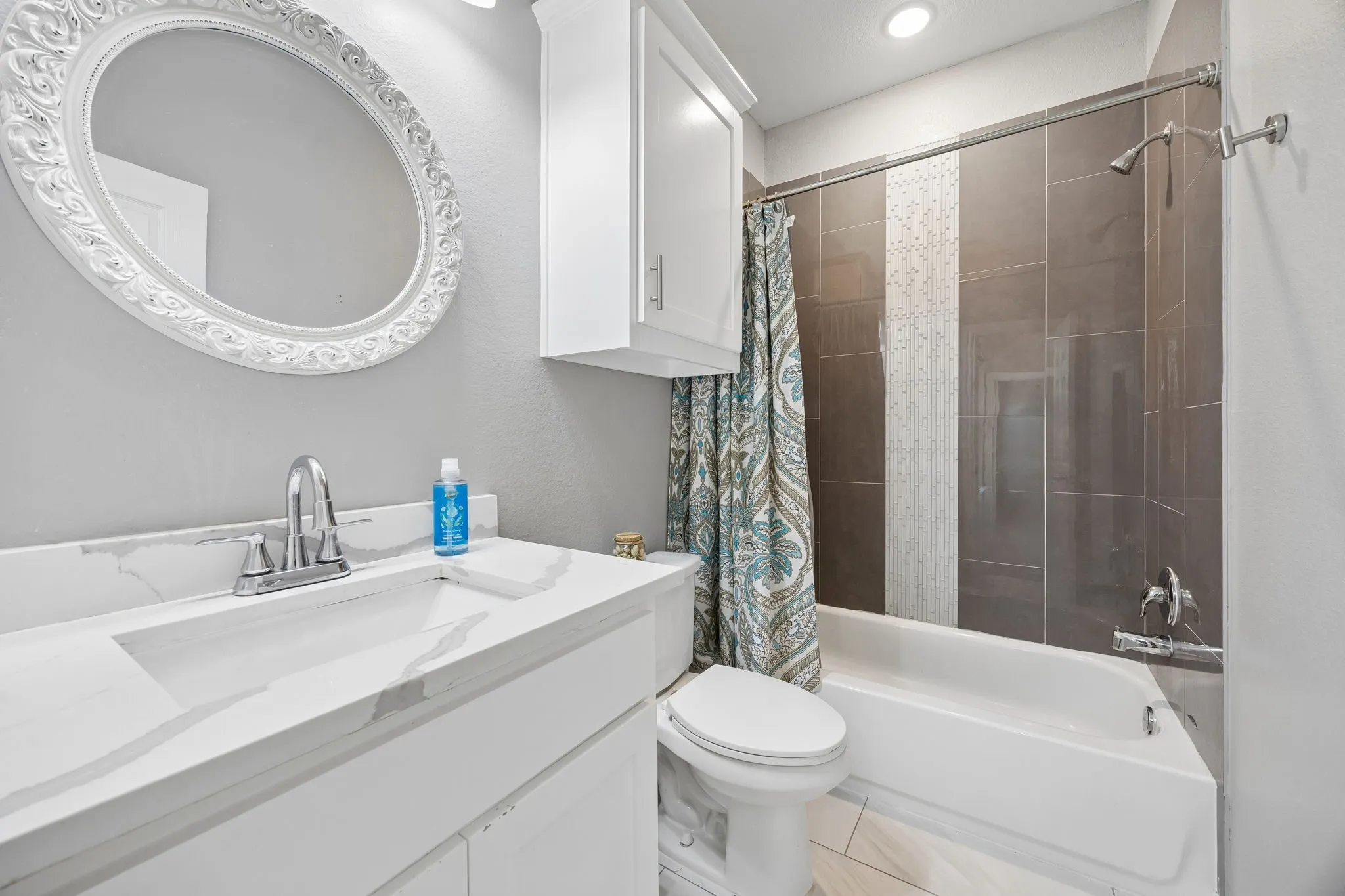 Single Family Residence For Rent in Dallas County , 431 W Pioneer Drive, Irving, Texas 75061, 4 Bedroom, 3 Bathroom, 2 Garage spaces, 2,632 Sqft, built in 2020, mls#21375206, Real Estate Agent in Irving, Homes For Rent in Dallas county, Homes For Rent in Irving, Realtor in Irving Texas, Real Estate Brokerage Independent Realty Texas, Luminita Cordes Realtor