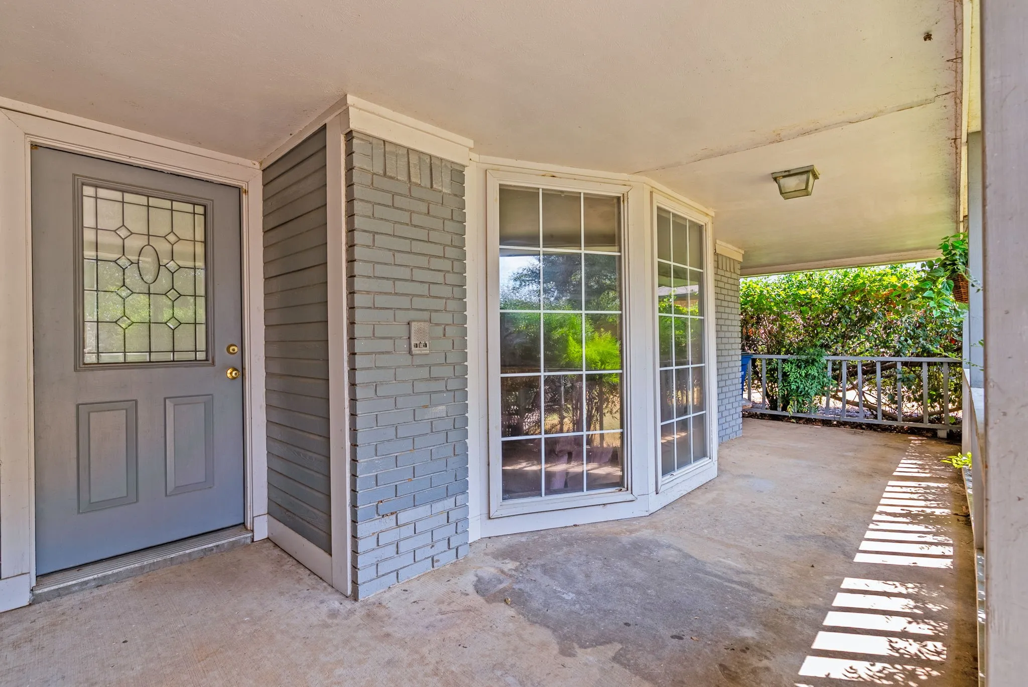 Single Family Residence For Sale in Denton County , 2125 Mayfield Circle, Corinth, Texas 76208, 3 Bedroom, 2 Bathroom, 2 Garage spaces, 1,682 Sqft, built in 1982, mls#21373799, Real Estate Agent in Corinth, Homes For Sale in Denton county, Homes For Sale in Corinth, Realtor in Corinth Texas, Real Estate Brokerage Independent Realty Texas, Luminita Cordes Realtor