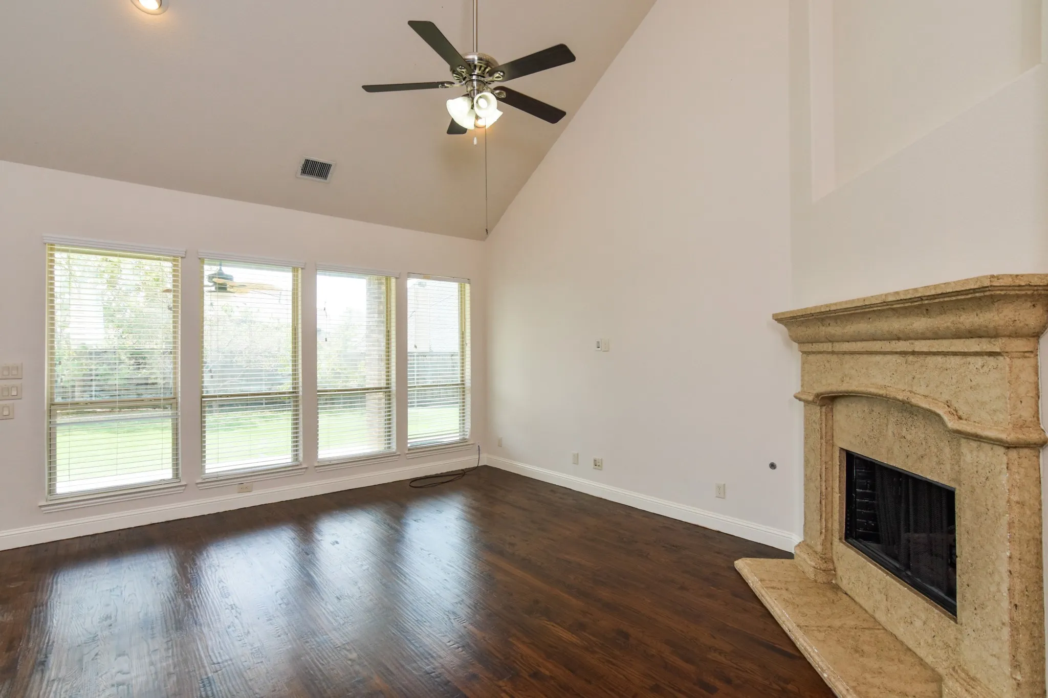 Single Family Residence For Rent in Denton County , 759 Stardrift Avenue, Frisco, Texas 75036, 4 Bedroom, 3 Bathroom, 2 Garage spaces, 2,600 Sqft, built in 2014, mls#21349938, Real Estate Agent in Frisco, Homes For Rent in Denton county, Homes For Rent in Frisco, Realtor in Frisco Texas, Real Estate Brokerage Independent Realty Texas, Luminita Cordes Realtor