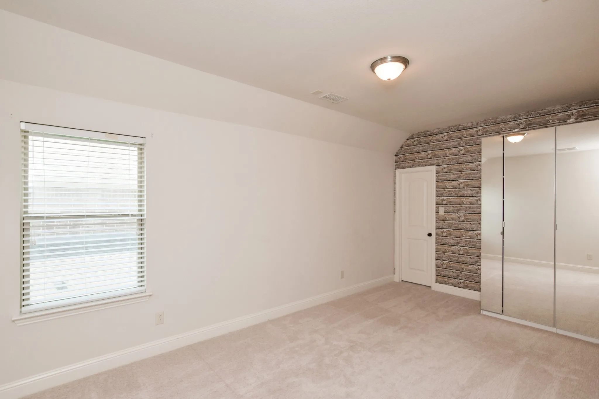 Single Family Residence For Rent in Denton County , 759 Stardrift Avenue, Frisco, Texas 75036, 4 Bedroom, 3 Bathroom, 2 Garage spaces, 2,600 Sqft, built in 2014, mls#21349938, Real Estate Agent in Frisco, Homes For Rent in Denton county, Homes For Rent in Frisco, Realtor in Frisco Texas, Real Estate Brokerage Independent Realty Texas, Luminita Cordes Realtor