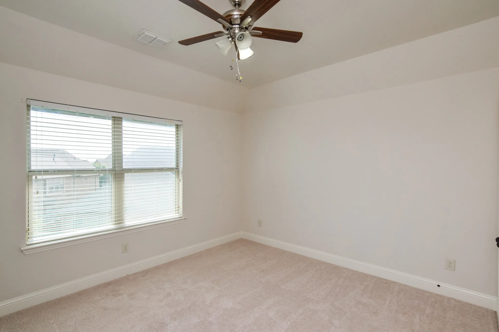 Single Family Residence For Rent in Denton County , 759 Stardrift Avenue, Frisco, Texas 75036, 4 Bedroom, 3 Bathroom, 2 Garage spaces, 2,600 Sqft, built in 2014, mls#21349938, Real Estate Agent in Frisco, Homes For Rent in Denton county, Homes For Rent in Frisco, Realtor in Frisco Texas, Real Estate Brokerage Independent Realty Texas, Luminita Cordes Realtor