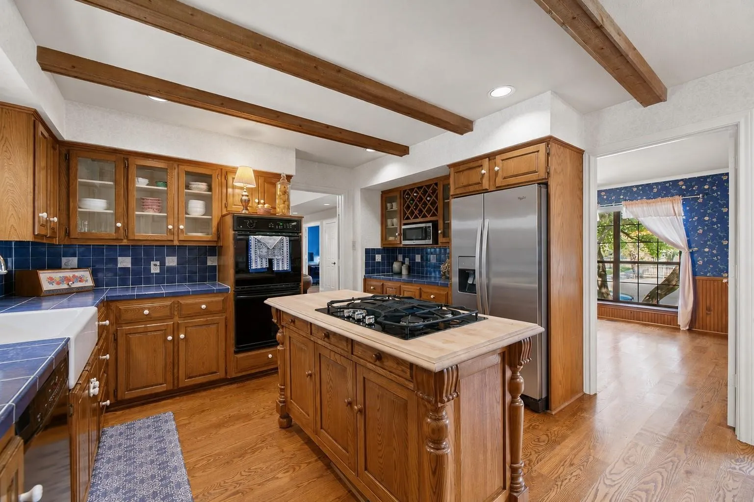 Single Family Residence For Sale in Rockwall County , 601 Carriage Trail, Rockwall, Texas 75087, 4 Bedroom, 4 Bathroom, 2 Garage spaces, 3,162 Sqft, built in 1983, mls#21375163, Real Estate Agent in Rockwall, Homes For Sale in Rockwall county, Homes For Sale in Rockwall, Realtor in Rockwall Texas, Real Estate Brokerage Independent Realty Texas, Luminita Cordes Realtor