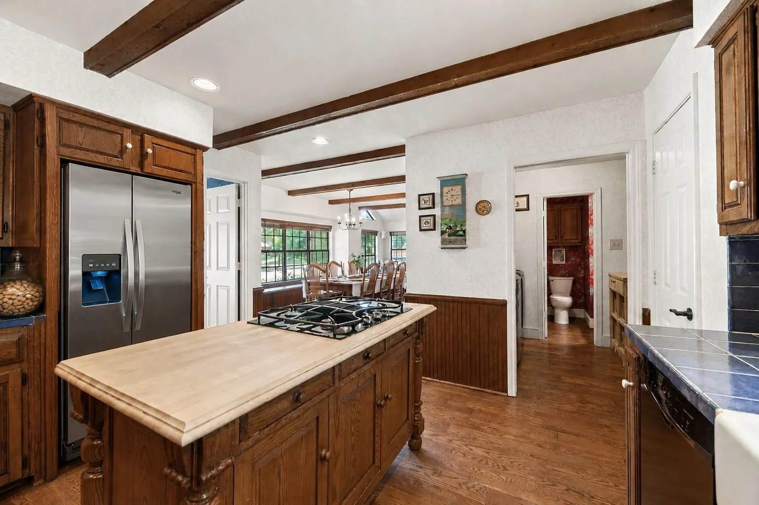 Single Family Residence For Sale in Rockwall County , 601 Carriage Trail, Rockwall, Texas 75087, 4 Bedroom, 4 Bathroom, 2 Garage spaces, 3,162 Sqft, built in 1983, mls#21375163, Real Estate Agent in Rockwall, Homes For Sale in Rockwall county, Homes For Sale in Rockwall, Realtor in Rockwall Texas, Real Estate Brokerage Independent Realty Texas, Luminita Cordes Realtor