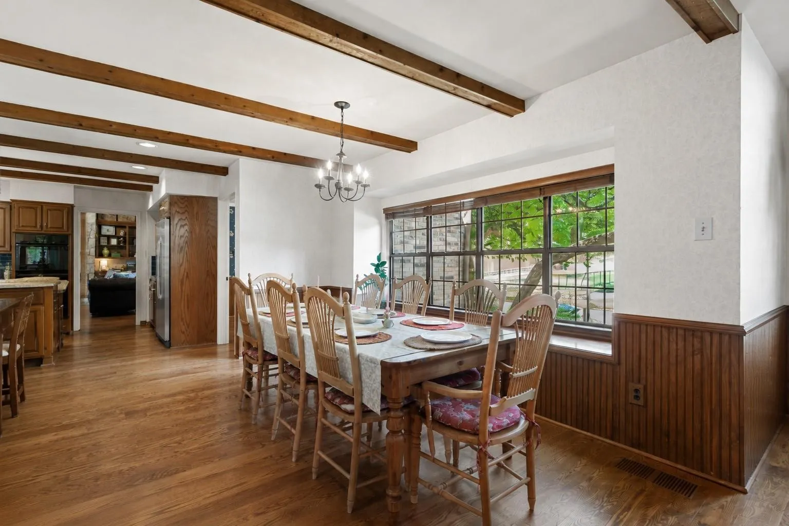 Single Family Residence For Sale in Rockwall County , 601 Carriage Trail, Rockwall, Texas 75087, 4 Bedroom, 4 Bathroom, 2 Garage spaces, 3,162 Sqft, built in 1983, mls#21375163, Real Estate Agent in Rockwall, Homes For Sale in Rockwall county, Homes For Sale in Rockwall, Realtor in Rockwall Texas, Real Estate Brokerage Independent Realty Texas, Luminita Cordes Realtor