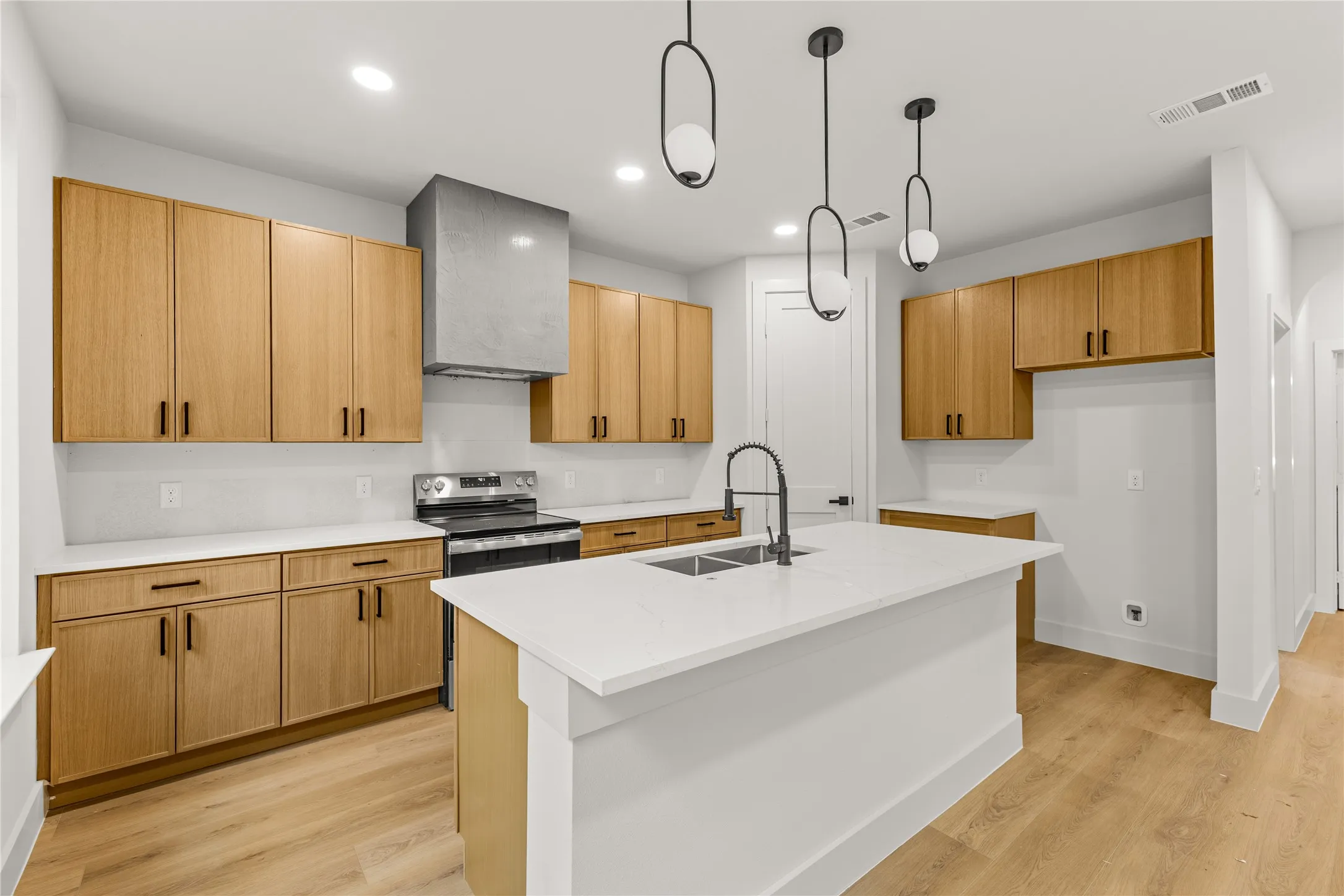 Single Family Residence For Sale in Dallas County , 3914 Spence Street, Dallas, Texas 75215, 4 Bedroom, 3 Bathroom, 2 Garage spaces, 2,088 Sqft, built in 2026, mls#21362023, Real Estate Agent in Dallas, Homes For Sale in Dallas county, Homes For Sale in Dallas, Realtor in Dallas Texas, Real Estate Brokerage Independent Realty Texas, Luminita Cordes Realtor
