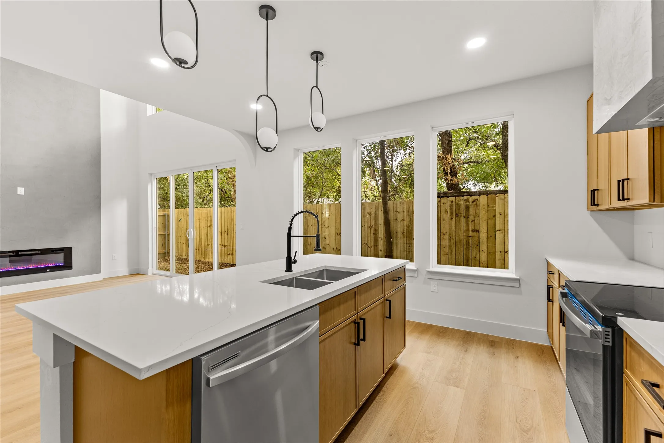 Single Family Residence For Sale in Dallas County , 3914 Spence Street, Dallas, Texas 75215, 4 Bedroom, 3 Bathroom, 2 Garage spaces, 2,088 Sqft, built in 2026, mls#21362023, Real Estate Agent in Dallas, Homes For Sale in Dallas county, Homes For Sale in Dallas, Realtor in Dallas Texas, Real Estate Brokerage Independent Realty Texas, Luminita Cordes Realtor