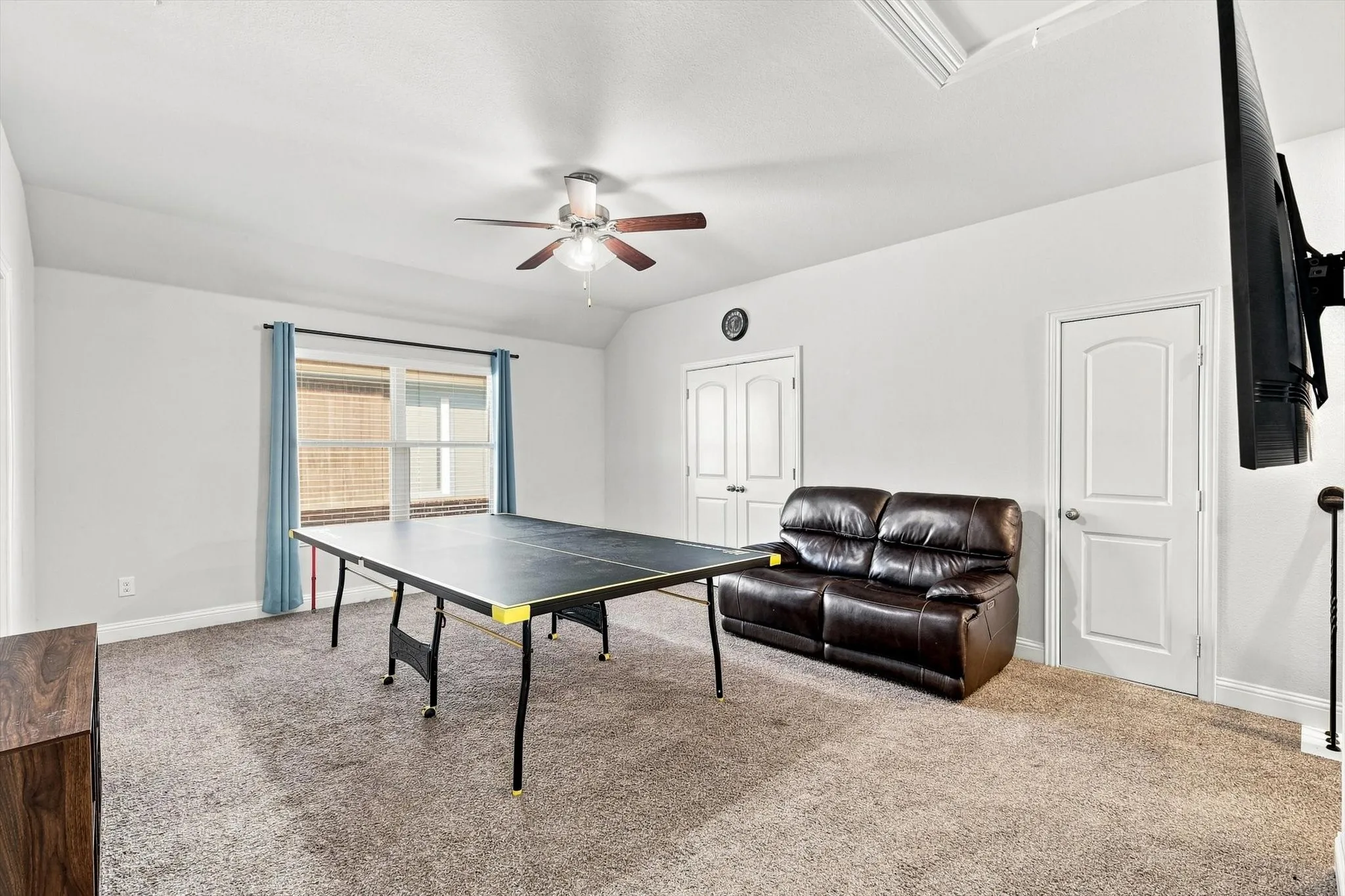 Single Family Residence For Rent in Collin County , 3122 Turkey Creek Trail, Celina, Texas 75078, 4 Bedroom, 4 Bathroom, 2 Garage spaces, 3,045 Sqft, built in 2018, mls#21371917, Real Estate Agent in Celina, Homes For Rent in Collin county, Homes For Rent in Celina, Realtor in Celina Texas, Real Estate Brokerage Independent Realty Texas, Luminita Cordes Realtor