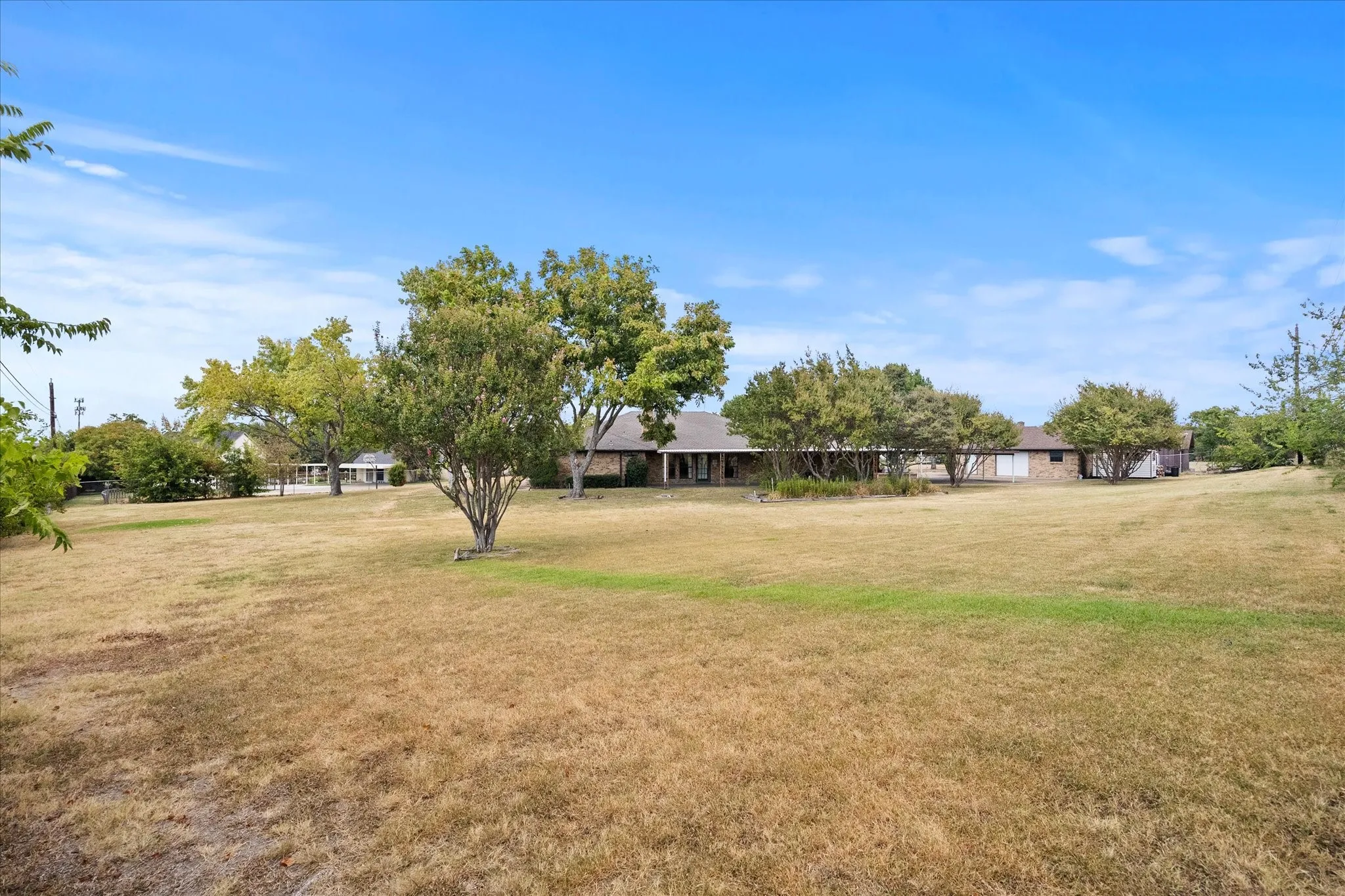 Single Family Residence For Sale in Rockwall County , 12 Park Central Circle, Rockwall, Texas 75087, 3 Bedroom, 3 Bathroom, Garage spaces, 3,088 Sqft, built in 1985, mls#21374861, Real Estate Agent in Rockwall, Homes For Sale in Rockwall county, Homes For Sale in Rockwall, Realtor in Rockwall Texas, Real Estate Brokerage Independent Realty Texas, Luminita Cordes Realtor