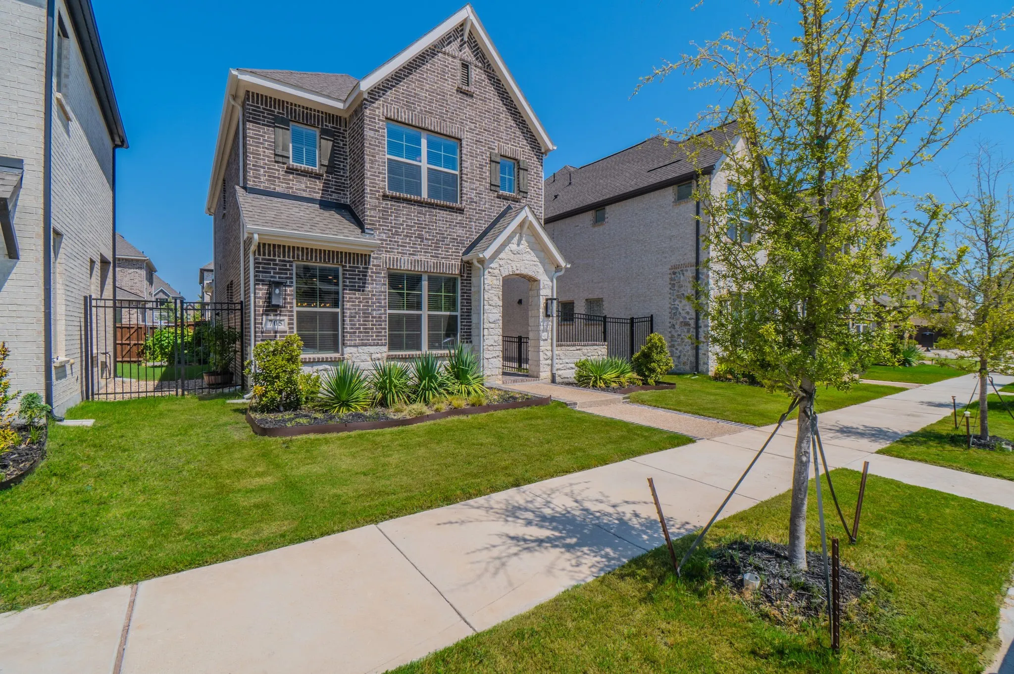 Single Family Residence For Rent in Tarrant County , 705 Morning Dove Lane, Arlington, Texas 76005, 4 Bedroom, 3 Bathroom, 2 Garage spaces, 1,988 Sqft, built in 2024, mls#21375295, Real Estate Agent in Arlington, Homes For Rent in Tarrant county, Homes For Rent in Arlington, Realtor in Arlington Texas, Real Estate Brokerage Independent Realty Texas, Luminita Cordes Realtor