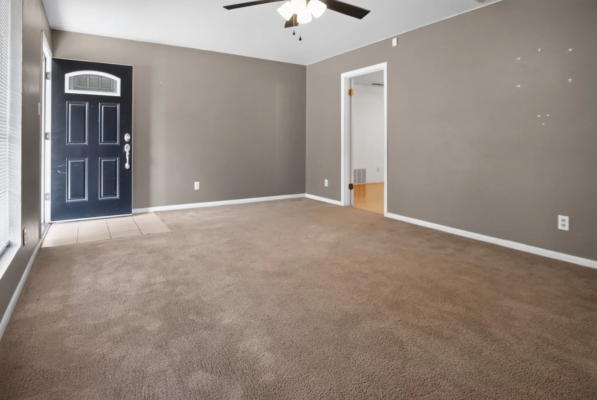 Single Family Residence For Sale in Anderson County , 103 Clover Lane, Palestine, Texas 75803, 3 Bedroom, 2 Bathroom, 1 Garage spaces, 1,534 Sqft, built in 1964, mls#21373886, Real Estate Agent in Palestine, Homes For Sale in Anderson county, Homes For Sale in Palestine, Realtor in Palestine Texas, Real Estate Brokerage Independent Realty Texas, Luminita Cordes Realtor