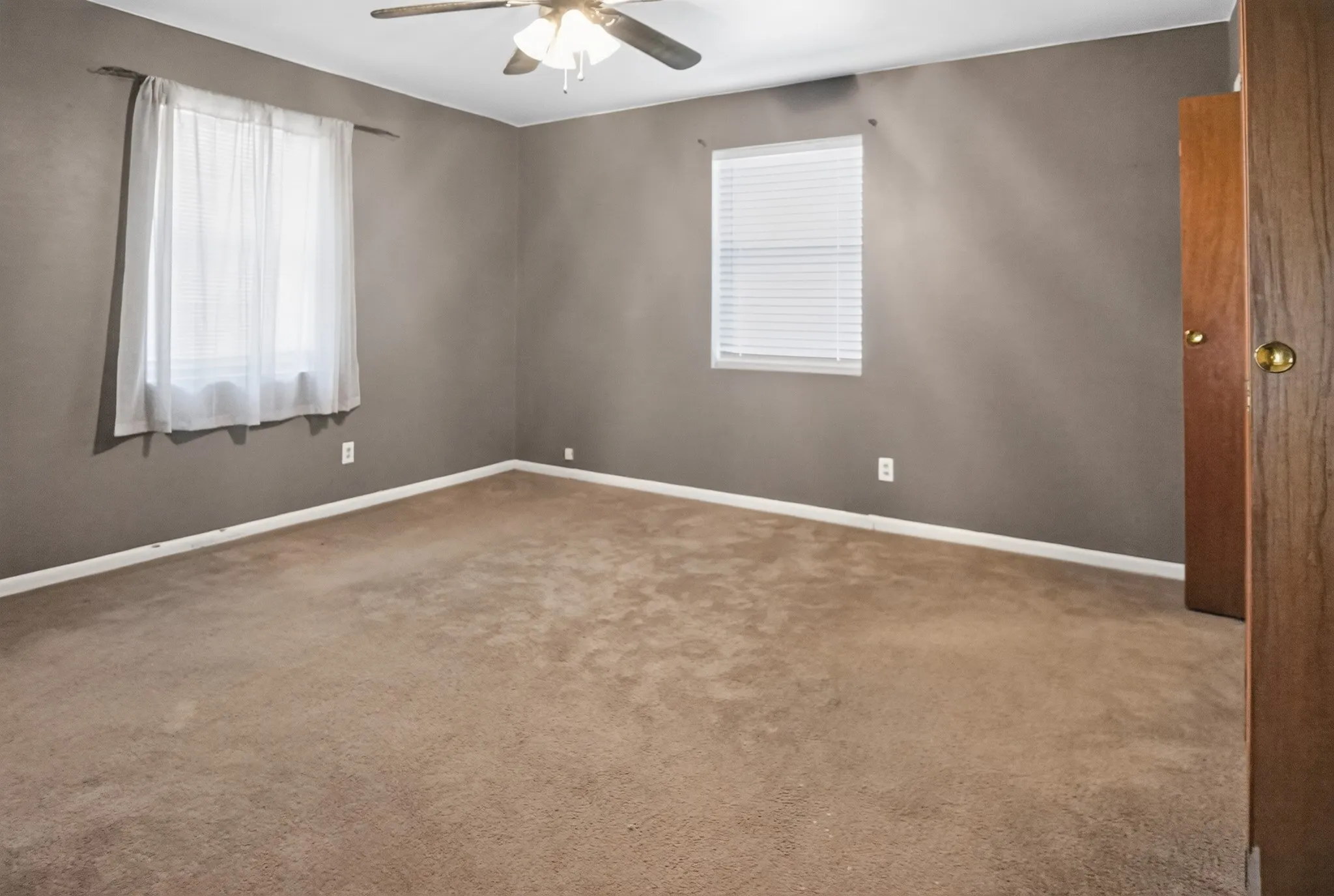 Single Family Residence For Sale in Anderson County , 103 Clover Lane, Palestine, Texas 75803, 3 Bedroom, 2 Bathroom, 1 Garage spaces, 1,534 Sqft, built in 1964, mls#21373886, Real Estate Agent in Palestine, Homes For Sale in Anderson county, Homes For Sale in Palestine, Realtor in Palestine Texas, Real Estate Brokerage Independent Realty Texas, Luminita Cordes Realtor