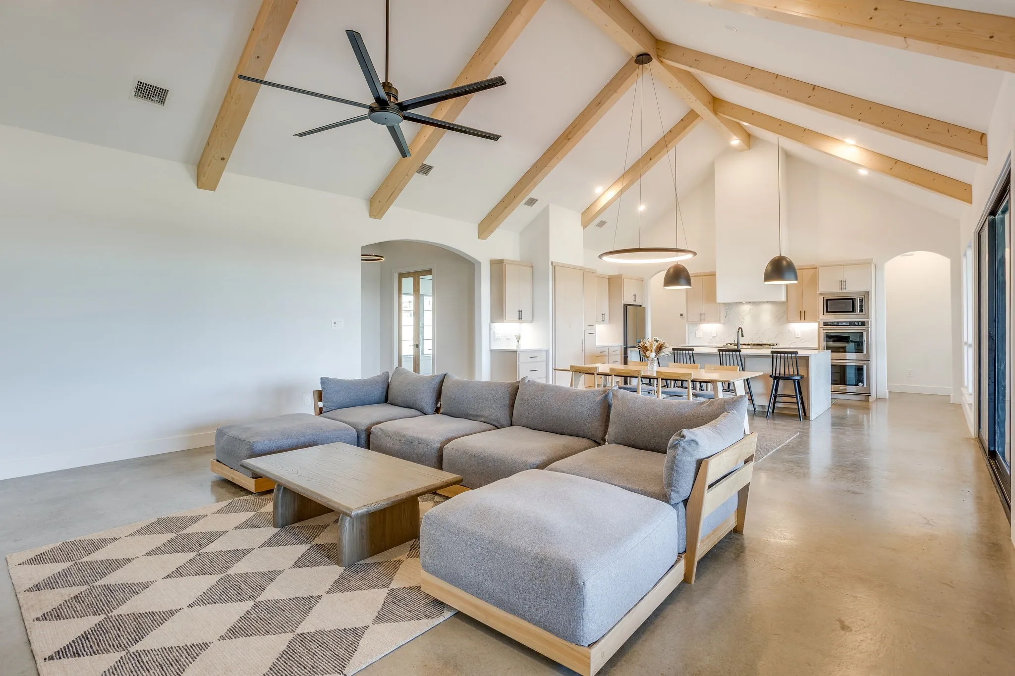 Single Family Residence For Sale in Parker County , 305 Kolb Drive, Aledo, Texas 76008, 5 Bedroom, 4 Bathroom, 3 Garage spaces, 3,730 Sqft, built in 2021, mls#21374422, Real Estate Agent in Aledo, Homes For Sale in Parker county, Homes For Sale in Aledo, Realtor in Aledo Texas, Real Estate Brokerage Independent Realty Texas, Luminita Cordes Realtor