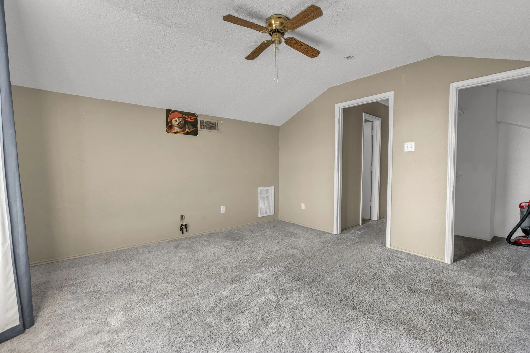 Single Family Residence For Sale in Johnson County , 7029 County Road 526, Mansfield, Texas 76063, 4 Bedroom, 3 Bathroom, 2 Garage spaces, 1,818 Sqft, built in 1997, mls#21369594, Real Estate Agent in Mansfield, Homes For Sale in Johnson county, Homes For Sale in Mansfield, Realtor in Mansfield Texas, Real Estate Brokerage Independent Realty Texas, Luminita Cordes Realtor