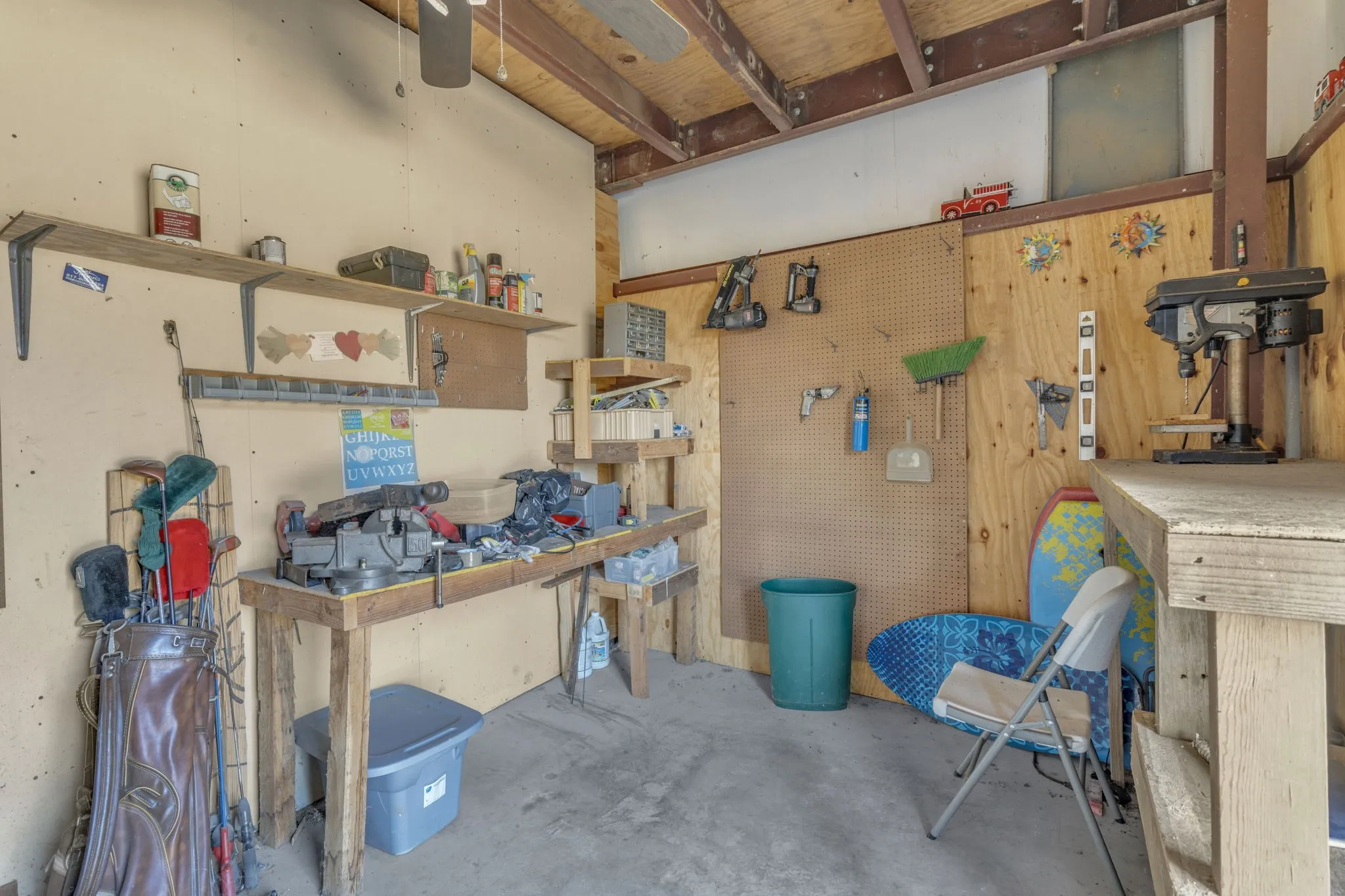 Single Family Residence For Sale in Johnson County , 7029 County Road 526, Mansfield, Texas 76063, 4 Bedroom, 3 Bathroom, 2 Garage spaces, 1,818 Sqft, built in 1997, mls#21369594, Real Estate Agent in Mansfield, Homes For Sale in Johnson county, Homes For Sale in Mansfield, Realtor in Mansfield Texas, Real Estate Brokerage Independent Realty Texas, Luminita Cordes Realtor