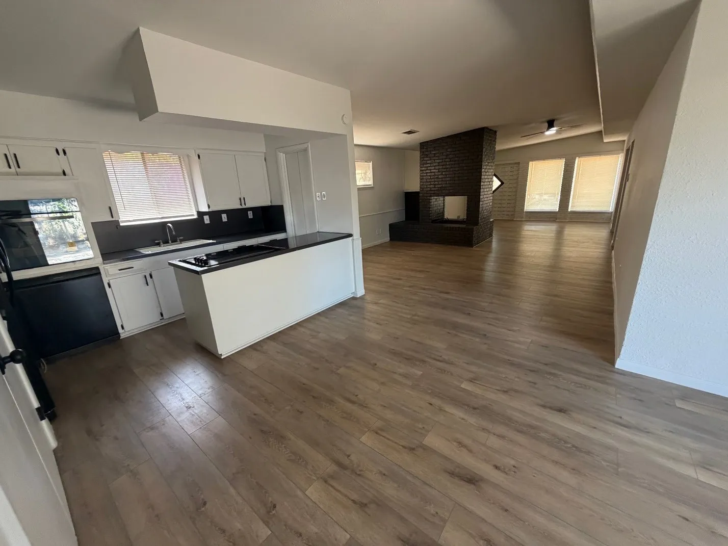 Single Family Residence For Rent in Dallas County , 434 E Spring Valley Road, Richardson, Texas 75081, 3 Bedroom, 2 Bathroom, 2 Garage spaces, 1,629 Sqft, built in 1960, mls#21375303, Real Estate Agent in Richardson, Homes For Rent in Dallas county, Homes For Rent in Richardson, Realtor in Richardson Texas, Real Estate Brokerage Independent Realty Texas, Luminita Cordes Realtor