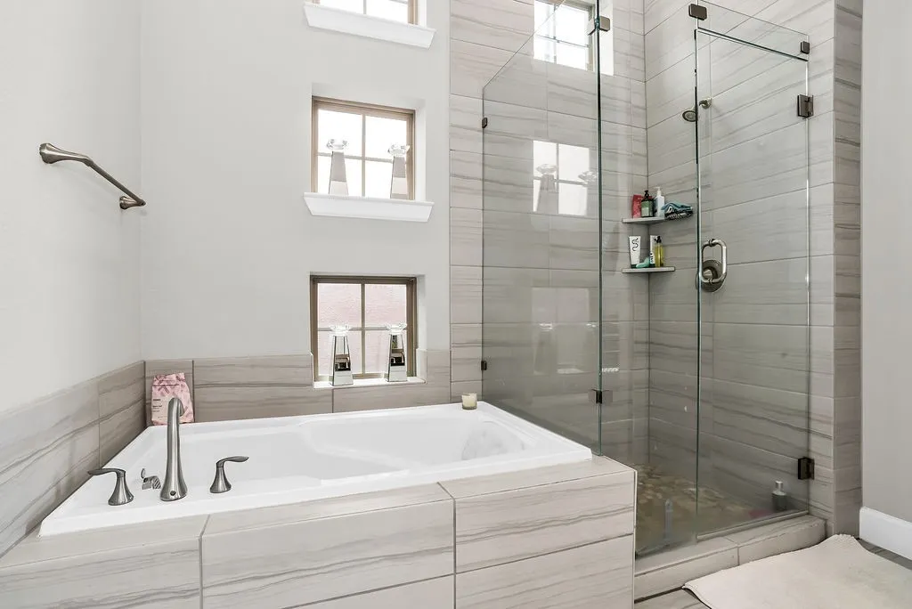 Townhouse For Rent in Dallas County , 1362 Arch Place, Dallas, Texas 75215, 4 Bedroom, 5 Bathroom, 2 Garage spaces, 2,606 Sqft, built in 2017, mls#21375219, Real Estate Agent in Dallas, Homes For Rent in Dallas county, Homes For Rent in Dallas, Realtor in Dallas Texas, Real Estate Brokerage Independent Realty Texas, Luminita Cordes Realtor