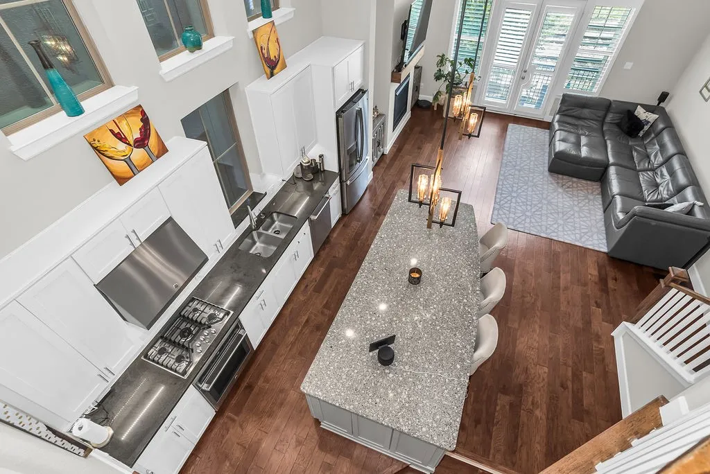 Townhouse For Rent in Dallas County , 1362 Arch Place, Dallas, Texas 75215, 4 Bedroom, 5 Bathroom, 2 Garage spaces, 2,606 Sqft, built in 2017, mls#21375219, Real Estate Agent in Dallas, Homes For Rent in Dallas county, Homes For Rent in Dallas, Realtor in Dallas Texas, Real Estate Brokerage Independent Realty Texas, Luminita Cordes Realtor