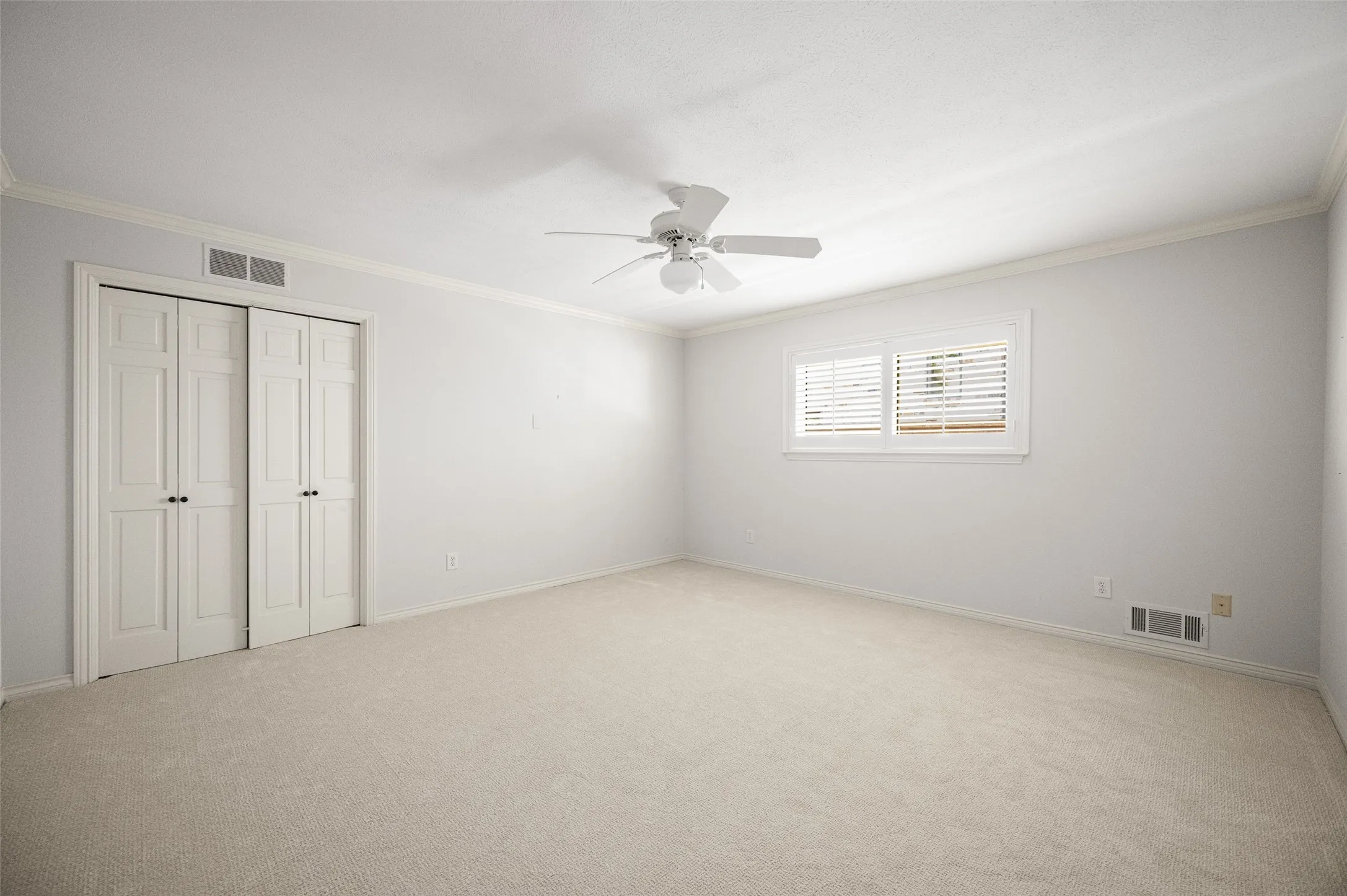 Single Family Residence For Sale in Dallas County , 7117 Chipperton Drive, Dallas, Texas 75225, 4 Bedroom, 4 Bathroom, 2 Garage spaces, 2,963 Sqft, built in 1968, mls#21368249, Real Estate Agent in Dallas, Homes For Sale in Dallas county, Homes For Sale in Dallas, Realtor in Dallas Texas, Real Estate Brokerage Independent Realty Texas, Luminita Cordes Realtor