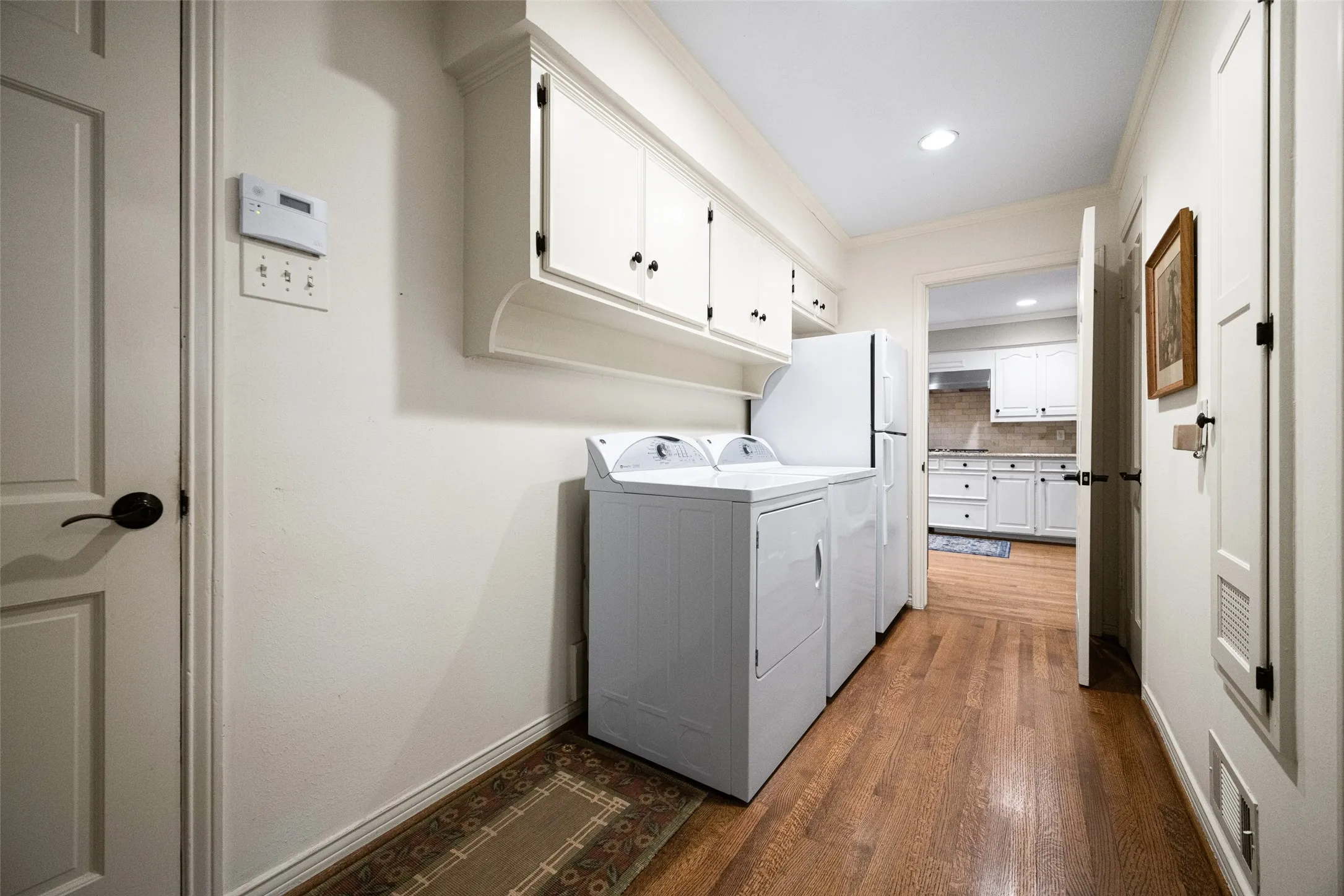 Single Family Residence For Sale in Dallas County , 7117 Chipperton Drive, Dallas, Texas 75225, 4 Bedroom, 4 Bathroom, 2 Garage spaces, 2,963 Sqft, built in 1968, mls#21368249, Real Estate Agent in Dallas, Homes For Sale in Dallas county, Homes For Sale in Dallas, Realtor in Dallas Texas, Real Estate Brokerage Independent Realty Texas, Luminita Cordes Realtor
