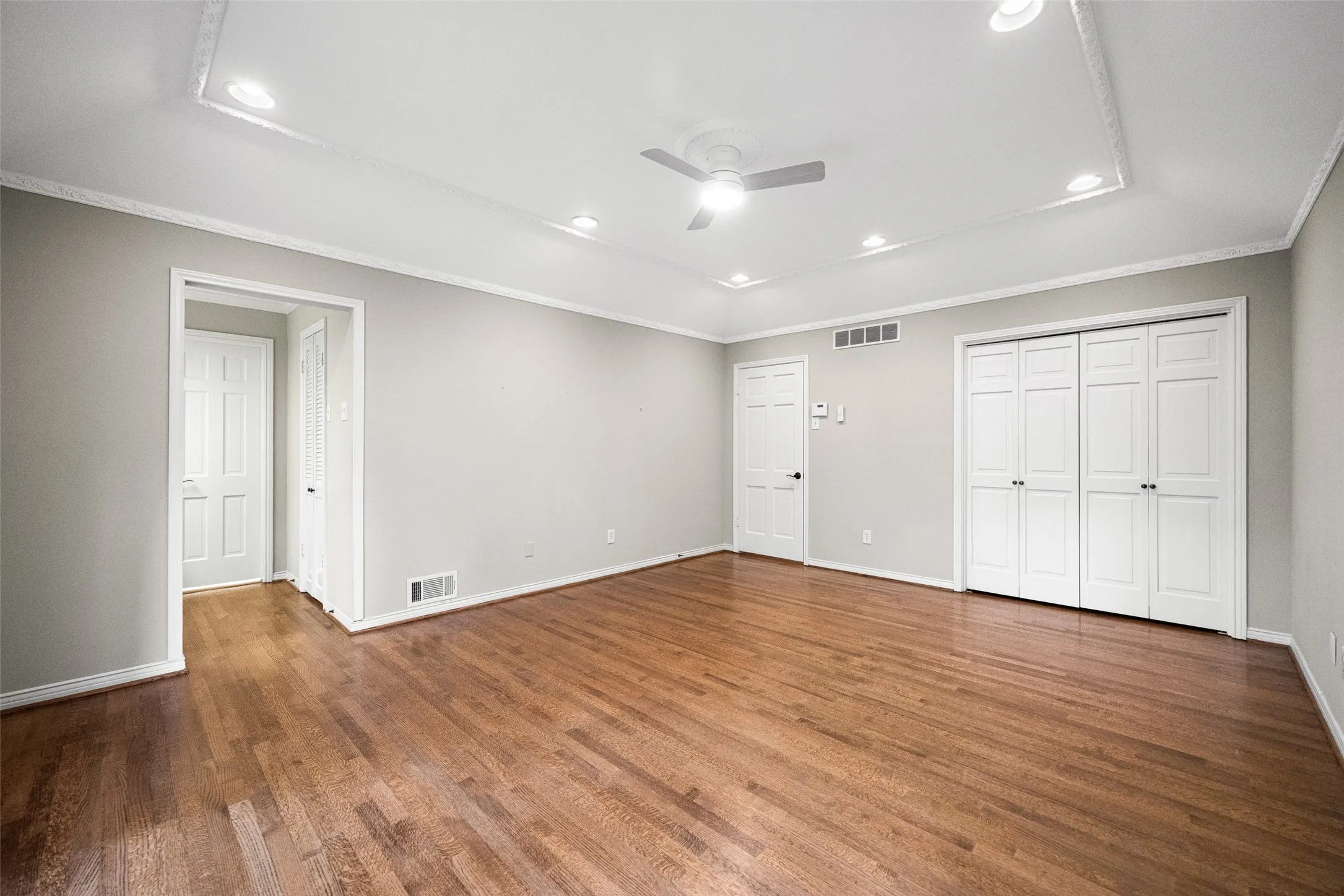 Single Family Residence For Sale in Dallas County , 7117 Chipperton Drive, Dallas, Texas 75225, 4 Bedroom, 4 Bathroom, 2 Garage spaces, 2,963 Sqft, built in 1968, mls#21368249, Real Estate Agent in Dallas, Homes For Sale in Dallas county, Homes For Sale in Dallas, Realtor in Dallas Texas, Real Estate Brokerage Independent Realty Texas, Luminita Cordes Realtor