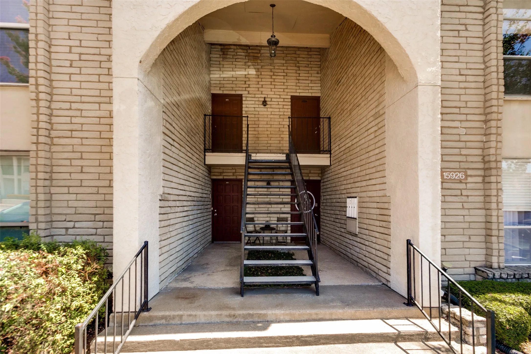 Condominium For Sale in Dallas County , 15926 Stillwood Street 2072, Dallas, Texas 75248, 1 Bedroom, 1 Bathroom, Garage spaces, 609 Sqft, built in 1968, mls#21375170, Real Estate Agent in Dallas, Homes For Sale in Dallas county, Homes For Sale in Dallas, Realtor in Dallas Texas, Real Estate Brokerage Independent Realty Texas, Luminita Cordes Realtor