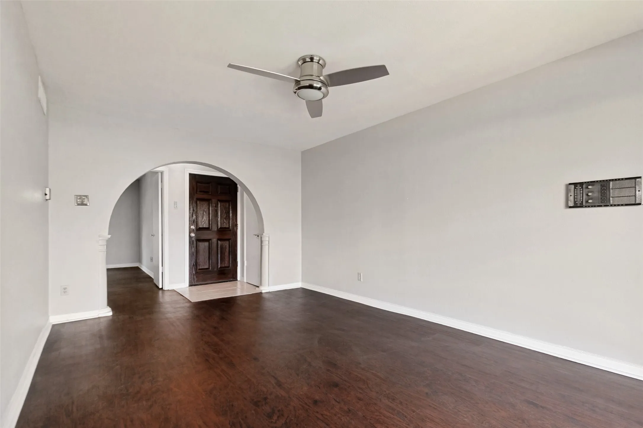 Spacious LR open with lots of light