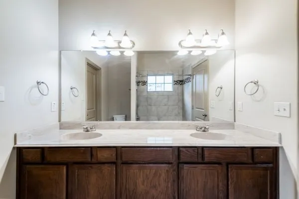Townhouse For Rent in Tarrant County , 1579 Cozy Drive, Fort Worth, Texas 76120, 3 Bedroom, 2 Bathroom, 1 Garage spaces, 1,550 Sqft, built in 2014, mls#21375342, Real Estate Agent in Fort Worth, Homes For Rent in Tarrant county, Homes For Rent in Fort Worth, Realtor in Fort Worth Texas, Real Estate Brokerage Independent Realty Texas, Luminita Cordes Realtor