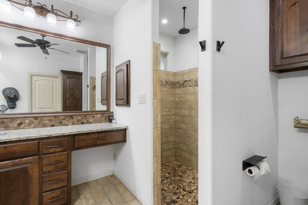 Single Family Residence For Sale in Wise County , 4069 S Fm 730, Decatur, Texas 76234, 4 Bedroom, 3 Bathroom, 4 Garage spaces, 2,686 Sqft, built in 2015, mls#21375349, Real Estate Agent in Decatur, Homes For Sale in Wise county, Homes For Sale in Decatur, Realtor in Decatur Texas, Real Estate Brokerage Independent Realty Texas, Luminita Cordes Realtor