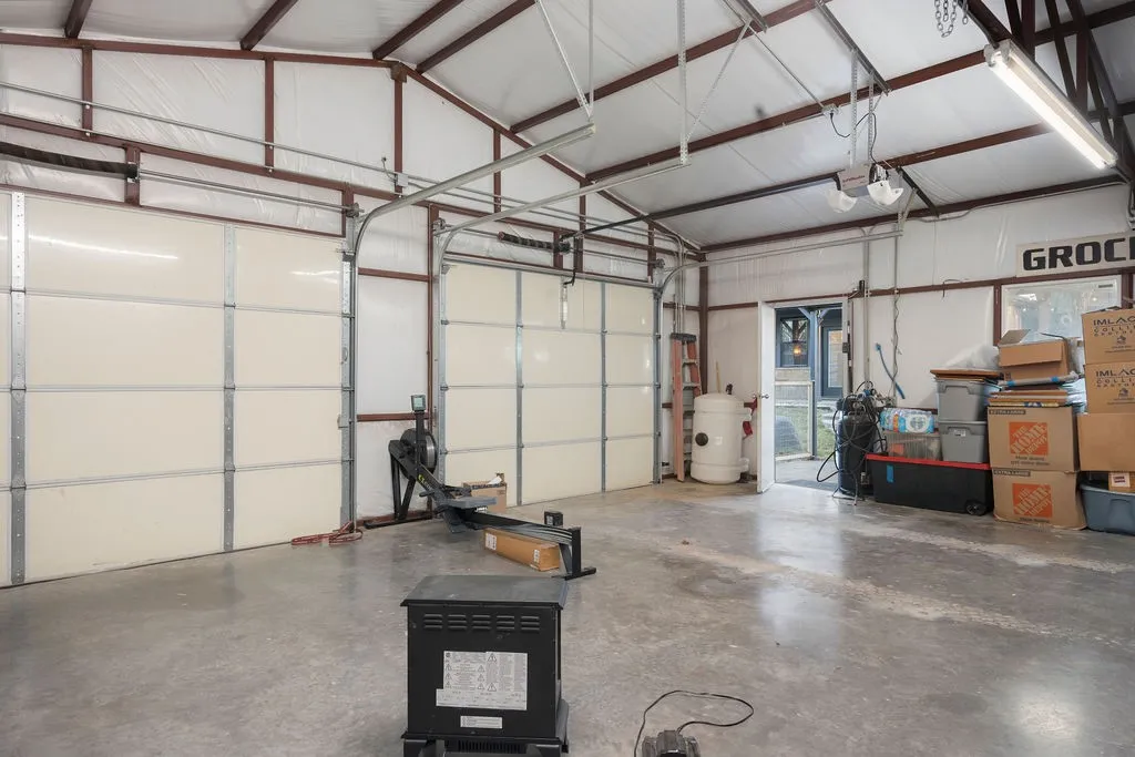 Single Family Residence For Sale in Wise County , 4069 S Fm 730, Decatur, Texas 76234, 4 Bedroom, 3 Bathroom, 4 Garage spaces, 2,686 Sqft, built in 2015, mls#21375349, Real Estate Agent in Decatur, Homes For Sale in Wise county, Homes For Sale in Decatur, Realtor in Decatur Texas, Real Estate Brokerage Independent Realty Texas, Luminita Cordes Realtor