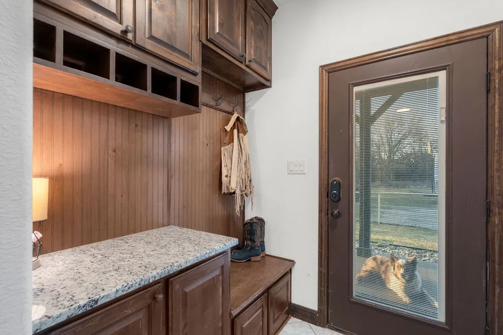 Single Family Residence For Sale in Wise County , 4069 S Fm 730, Decatur, Texas 76234, 4 Bedroom, 3 Bathroom, 4 Garage spaces, 2,686 Sqft, built in 2015, mls#21375349, Real Estate Agent in Decatur, Homes For Sale in Wise county, Homes For Sale in Decatur, Realtor in Decatur Texas, Real Estate Brokerage Independent Realty Texas, Luminita Cordes Realtor