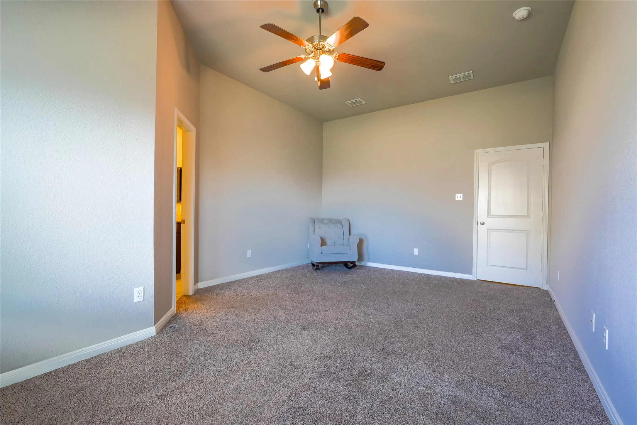 Single Family Residence For Sale in Mc Lennan County , 10617 Langham Drive, Waco, Texas 76708, 3 Bedroom, 2 Bathroom, 2 Garage spaces, 1,508 Sqft, built in 2017, mls#21375109, Real Estate Agent in Waco, Homes For Sale in Mc Lennan county, Homes For Sale in Waco, Realtor in Waco Texas, Real Estate Brokerage Independent Realty Texas, Luminita Cordes Realtor