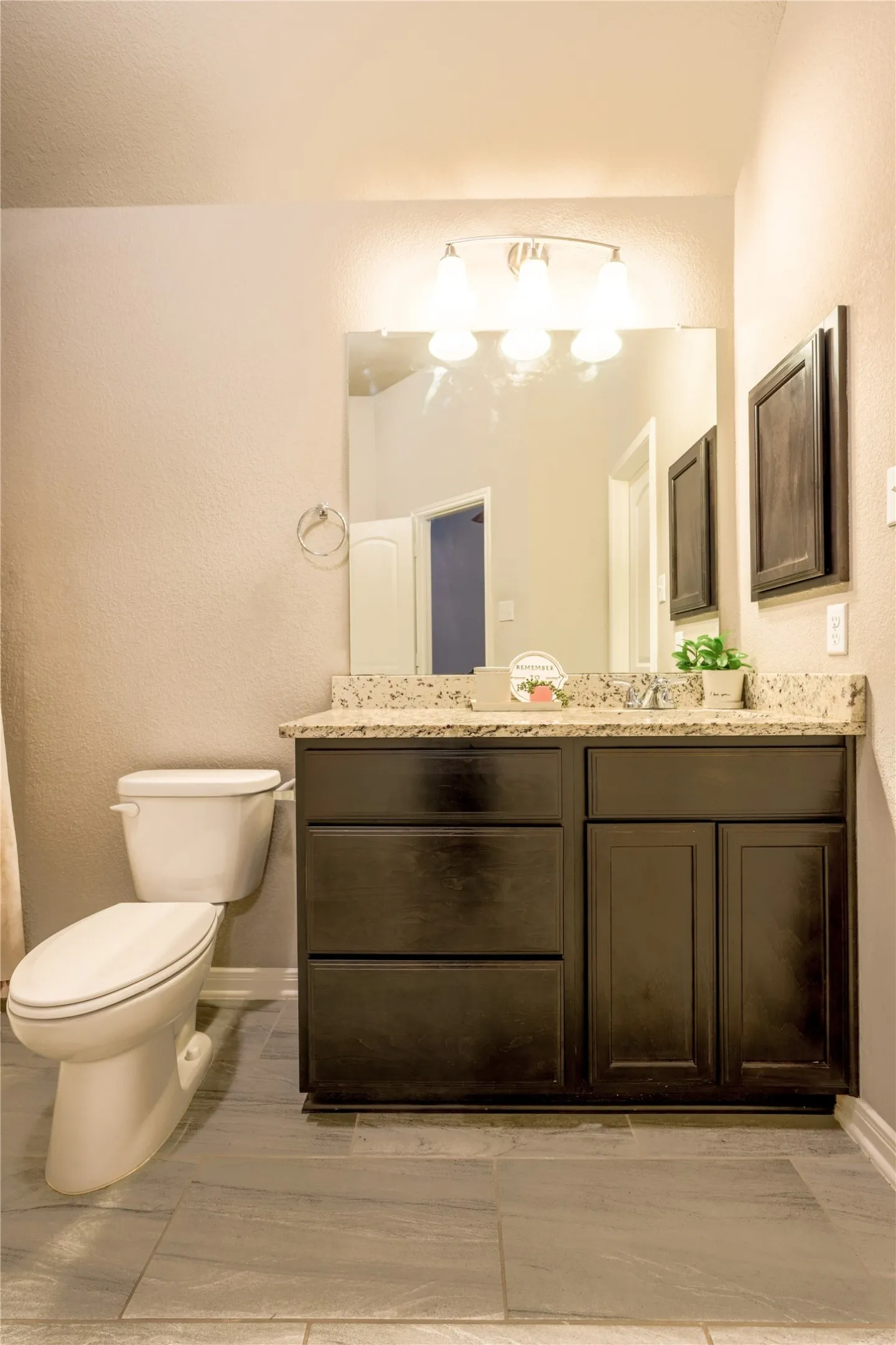 Single Family Residence For Sale in Mc Lennan County , 10617 Langham Drive, Waco, Texas 76708, 3 Bedroom, 2 Bathroom, 2 Garage spaces, 1,508 Sqft, built in 2017, mls#21375109, Real Estate Agent in Waco, Homes For Sale in Mc Lennan county, Homes For Sale in Waco, Realtor in Waco Texas, Real Estate Brokerage Independent Realty Texas, Luminita Cordes Realtor