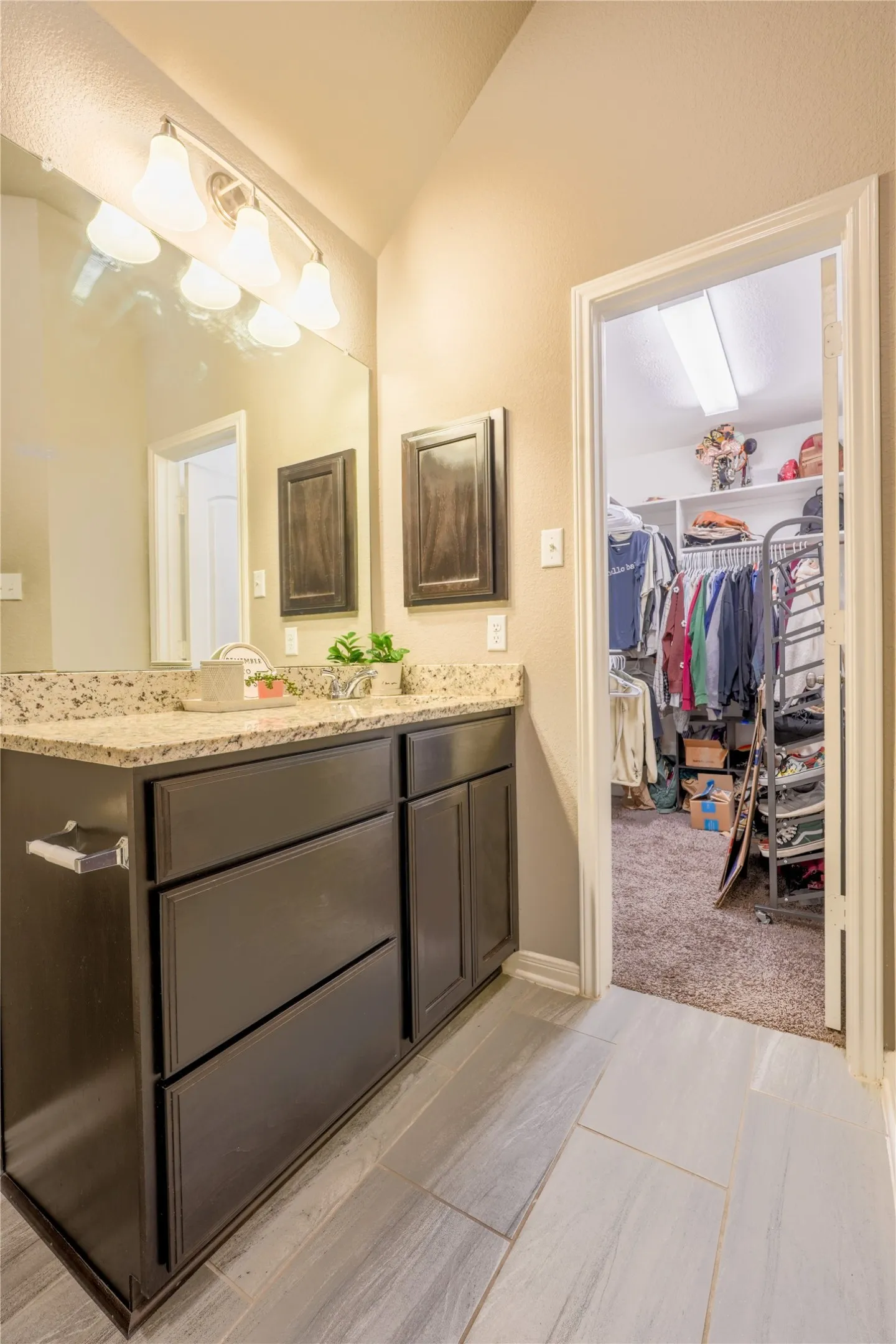 Single Family Residence For Sale in Mc Lennan County , 10617 Langham Drive, Waco, Texas 76708, 3 Bedroom, 2 Bathroom, 2 Garage spaces, 1,508 Sqft, built in 2017, mls#21375109, Real Estate Agent in Waco, Homes For Sale in Mc Lennan county, Homes For Sale in Waco, Realtor in Waco Texas, Real Estate Brokerage Independent Realty Texas, Luminita Cordes Realtor