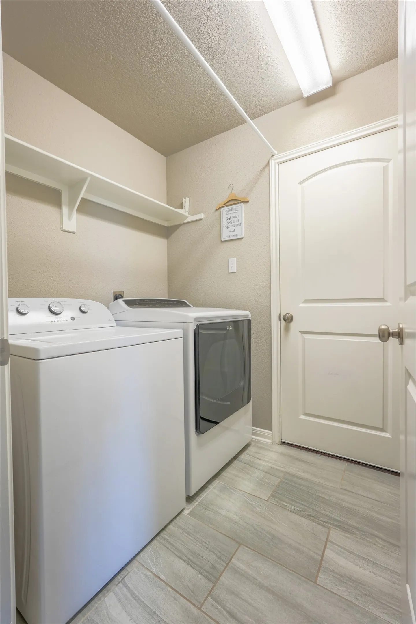 Single Family Residence For Sale in Mc Lennan County , 10617 Langham Drive, Waco, Texas 76708, 3 Bedroom, 2 Bathroom, 2 Garage spaces, 1,508 Sqft, built in 2017, mls#21375109, Real Estate Agent in Waco, Homes For Sale in Mc Lennan county, Homes For Sale in Waco, Realtor in Waco Texas, Real Estate Brokerage Independent Realty Texas, Luminita Cordes Realtor