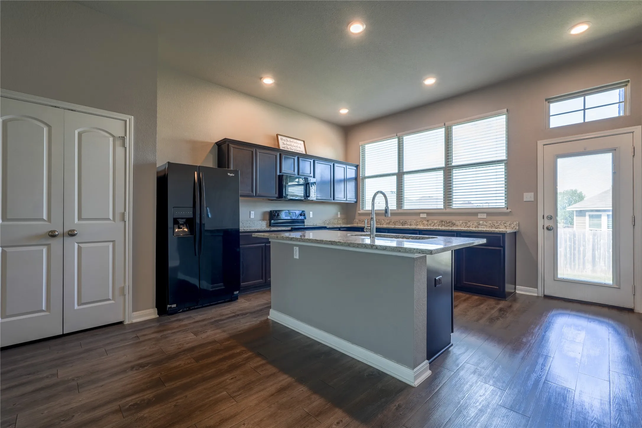 Single Family Residence For Sale in Mc Lennan County , 10617 Langham Drive, Waco, Texas 76708, 3 Bedroom, 2 Bathroom, 2 Garage spaces, 1,508 Sqft, built in 2017, mls#21375109, Real Estate Agent in Waco, Homes For Sale in Mc Lennan county, Homes For Sale in Waco, Realtor in Waco Texas, Real Estate Brokerage Independent Realty Texas, Luminita Cordes Realtor