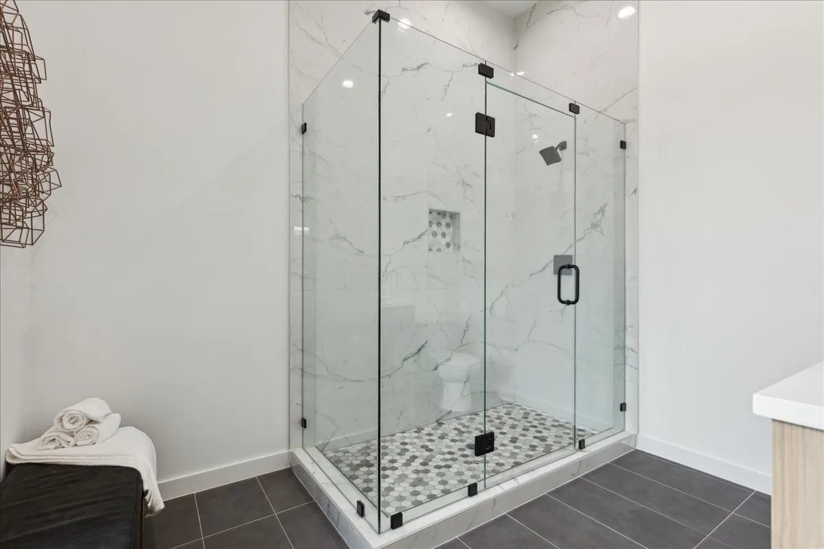 Single Family Residence For Sale in Dallas County , 3828 Eaton Drive, Dallas, Texas 75220, 5 Bedroom, 6 Bathroom, 2 Garage spaces, 4,700 Sqft, built in 2024, mls#21375358, Real Estate Agent in Dallas, Homes For Sale in Dallas county, Homes For Sale in Dallas, Realtor in Dallas Texas, Real Estate Brokerage Independent Realty Texas, Luminita Cordes Realtor