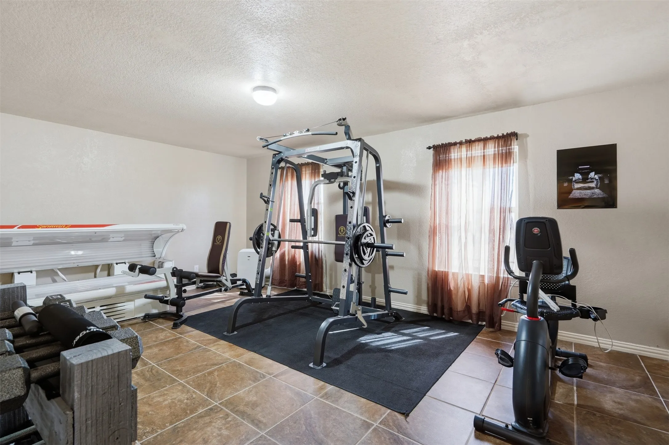 Single Family Residence For Sale in Parker County , 201 N Casey Court, Springtown, Texas 76082, 3 Bedroom, 2 Bathroom, Garage spaces, 1,942 Sqft, built in 2007, mls#21373551, Real Estate Agent in Springtown, Homes For Sale in Parker county, Homes For Sale in Springtown, Realtor in Springtown Texas, Real Estate Brokerage Independent Realty Texas, Luminita Cordes Realtor