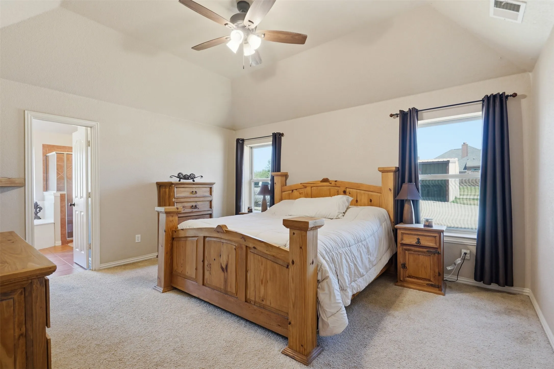 Single Family Residence For Sale in Parker County , 201 N Casey Court, Springtown, Texas 76082, 3 Bedroom, 2 Bathroom, Garage spaces, 1,942 Sqft, built in 2007, mls#21373551, Real Estate Agent in Springtown, Homes For Sale in Parker county, Homes For Sale in Springtown, Realtor in Springtown Texas, Real Estate Brokerage Independent Realty Texas, Luminita Cordes Realtor
