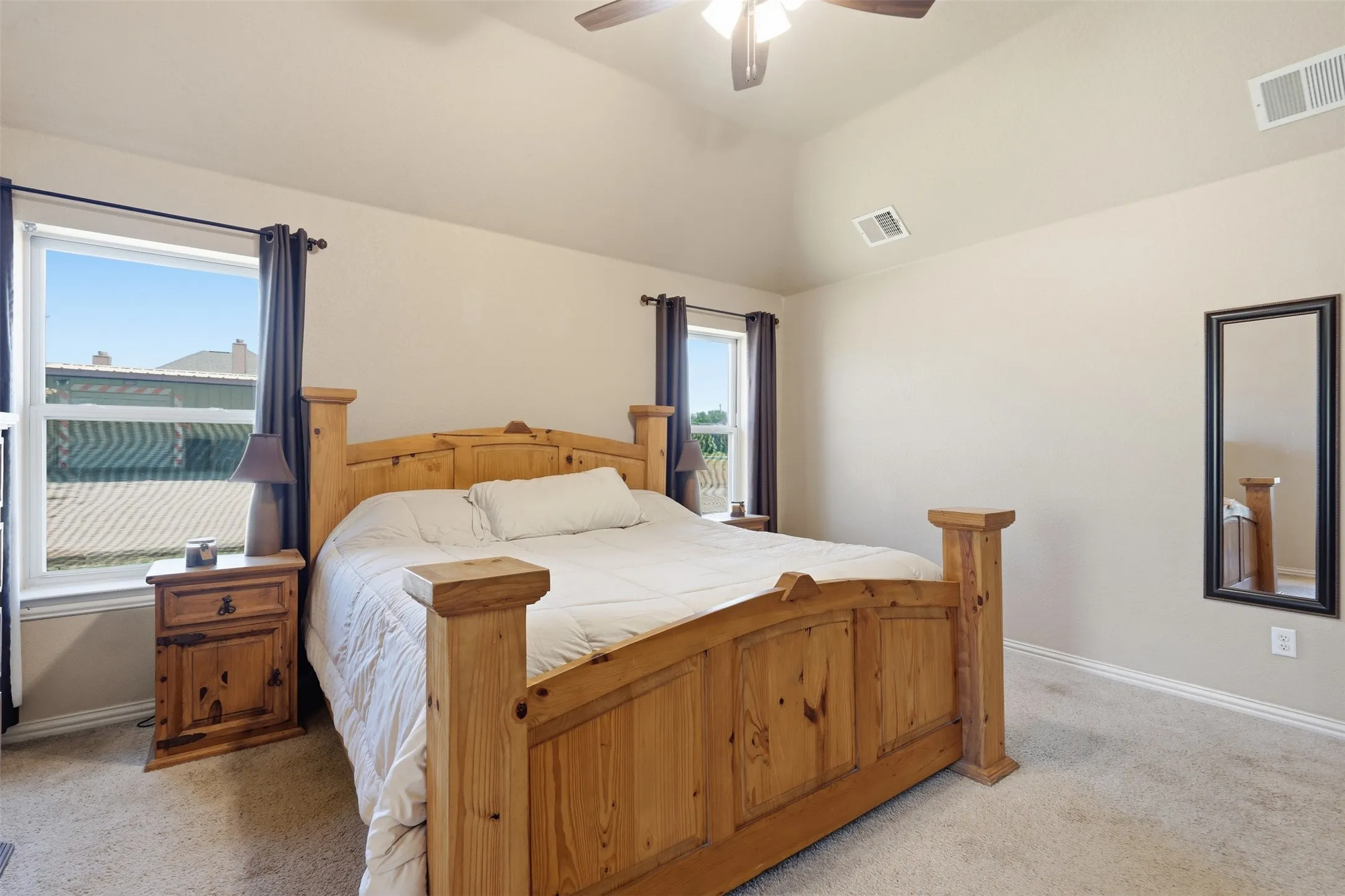 Single Family Residence For Sale in Parker County , 201 N Casey Court, Springtown, Texas 76082, 3 Bedroom, 2 Bathroom, Garage spaces, 1,942 Sqft, built in 2007, mls#21373551, Real Estate Agent in Springtown, Homes For Sale in Parker county, Homes For Sale in Springtown, Realtor in Springtown Texas, Real Estate Brokerage Independent Realty Texas, Luminita Cordes Realtor