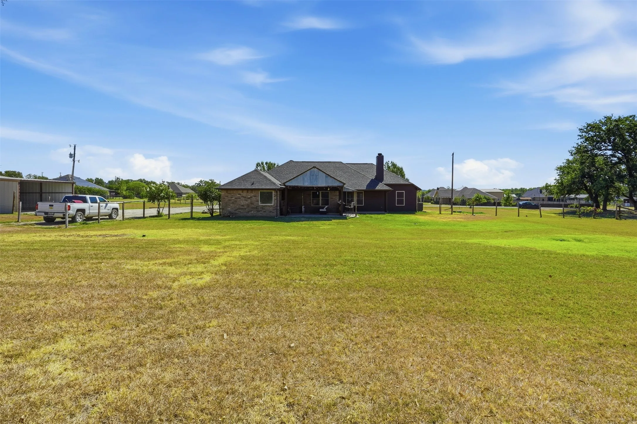 Single Family Residence For Sale in Parker County , 201 N Casey Court, Springtown, Texas 76082, 3 Bedroom, 2 Bathroom, Garage spaces, 1,942 Sqft, built in 2007, mls#21373551, Real Estate Agent in Springtown, Homes For Sale in Parker county, Homes For Sale in Springtown, Realtor in Springtown Texas, Real Estate Brokerage Independent Realty Texas, Luminita Cordes Realtor