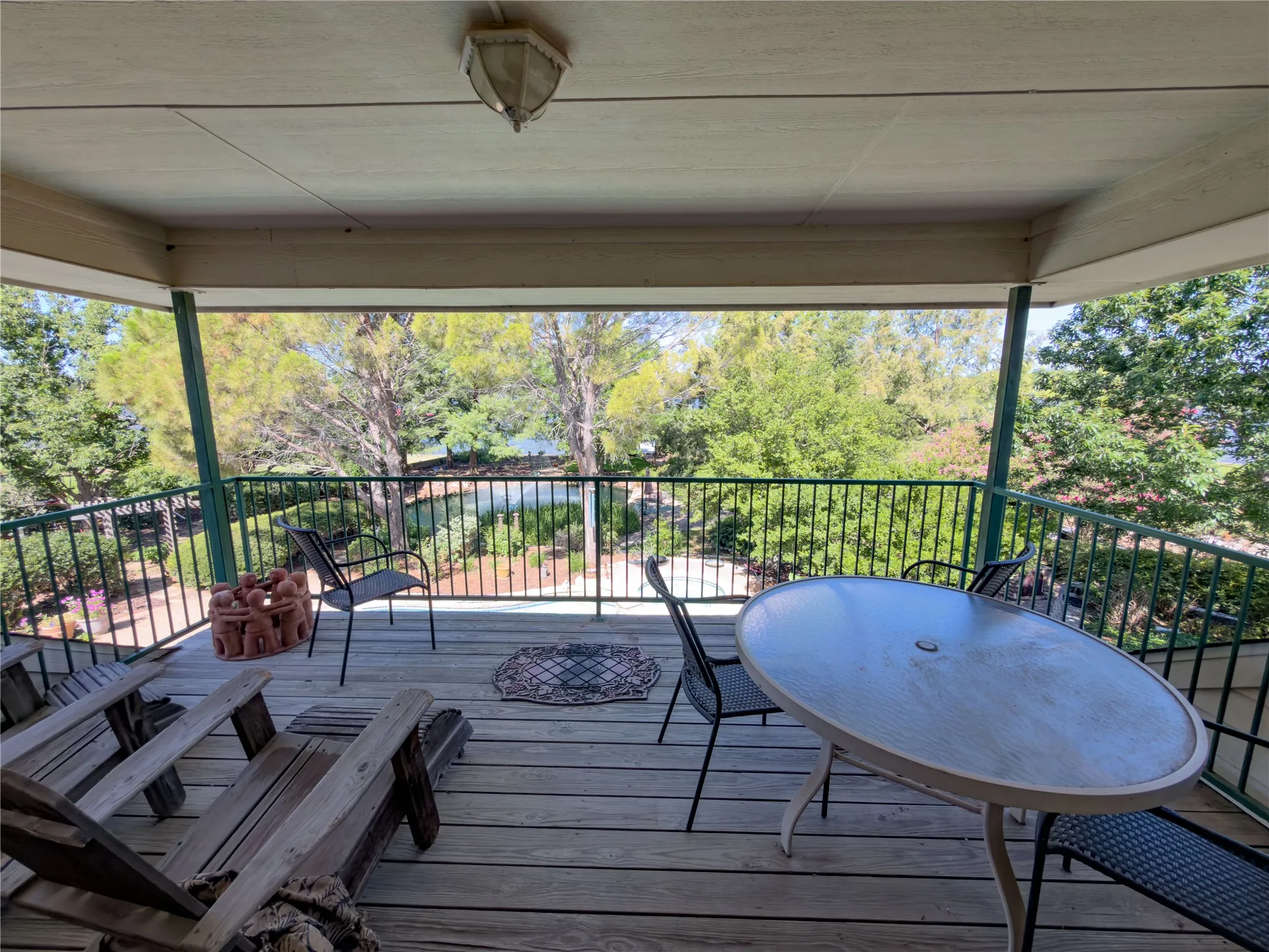 Single Family Residence For Sale in Hood County , 702 Pintail Court, Granbury, Texas 76049, 3 Bedroom, 4 Bathroom, 2 Garage spaces, 3,838 Sqft, built in 1998, mls#21373736, Real Estate Agent in Granbury, Homes For Sale in Hood county, Homes For Sale in Granbury, Realtor in Granbury Texas, Real Estate Brokerage Independent Realty Texas, Luminita Cordes Realtor