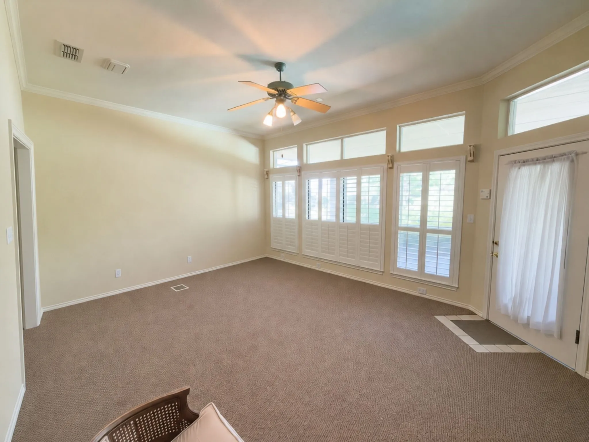 Single Family Residence For Sale in Hood County , 702 Pintail Court, Granbury, Texas 76049, 3 Bedroom, 4 Bathroom, 2 Garage spaces, 3,838 Sqft, built in 1998, mls#21373736, Real Estate Agent in Granbury, Homes For Sale in Hood county, Homes For Sale in Granbury, Realtor in Granbury Texas, Real Estate Brokerage Independent Realty Texas, Luminita Cordes Realtor