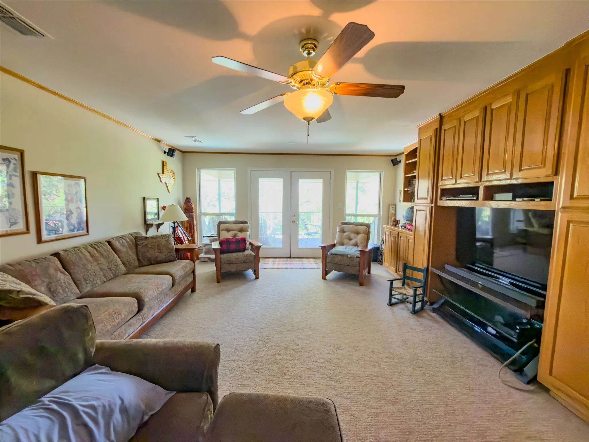 Single Family Residence For Sale in Hood County , 702 Pintail Court, Granbury, Texas 76049, 3 Bedroom, 4 Bathroom, 2 Garage spaces, 3,838 Sqft, built in 1998, mls#21373736, Real Estate Agent in Granbury, Homes For Sale in Hood county, Homes For Sale in Granbury, Realtor in Granbury Texas, Real Estate Brokerage Independent Realty Texas, Luminita Cordes Realtor