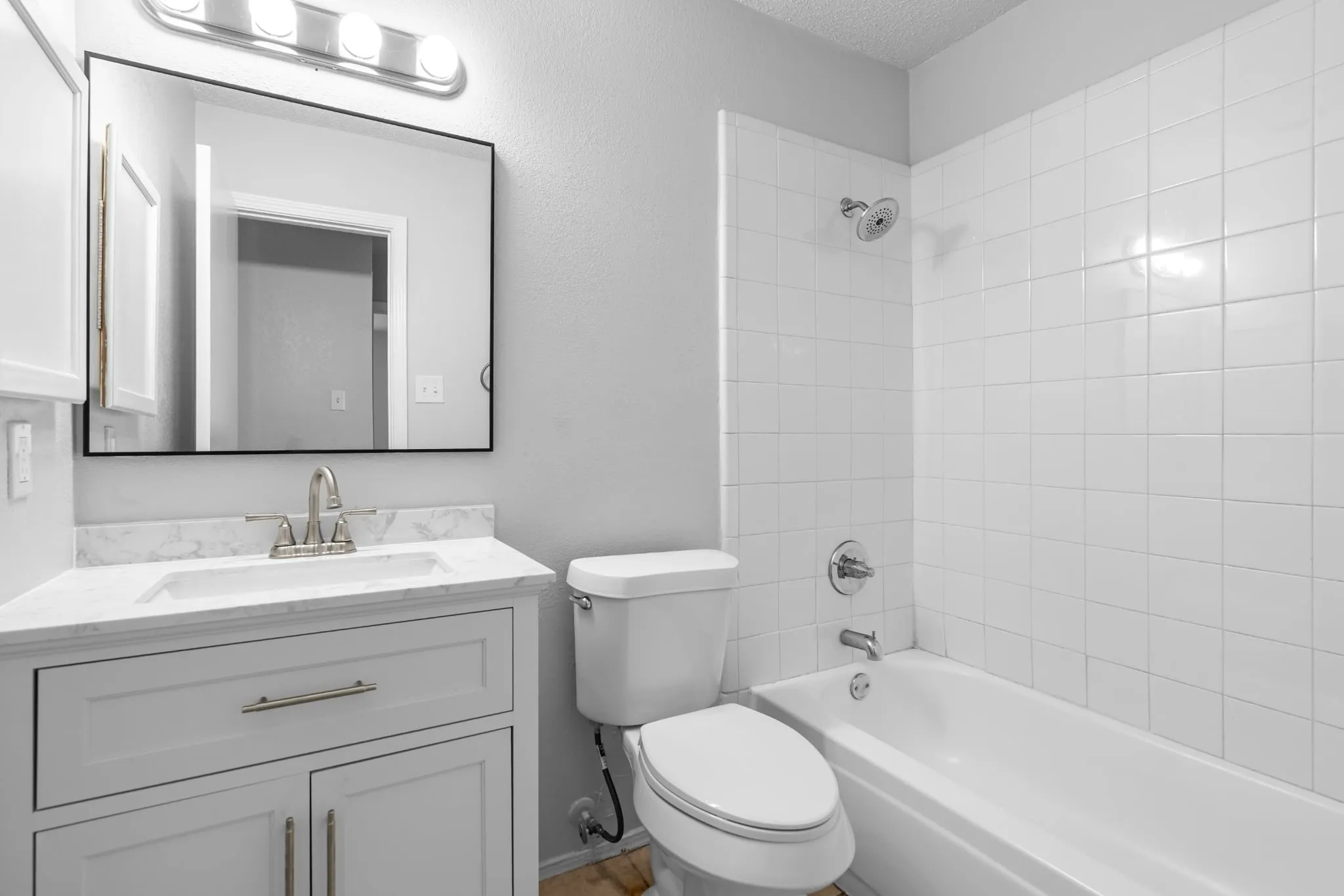 Single Family Residence For Rent in Tarrant County , 8713 Elbe Trail, Fort Worth, Texas 76118, 4 Bedroom, 3 Bathroom, 2 Garage spaces, 1,646 Sqft, built in 1986, mls#21375363, Real Estate Agent in Fort Worth, Homes For Rent in Tarrant county, Homes For Rent in Fort Worth, Realtor in Fort Worth Texas, Real Estate Brokerage Independent Realty Texas, Luminita Cordes Realtor