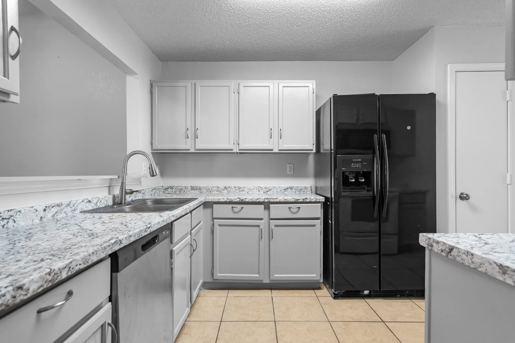 Single Family Residence For Rent in Tarrant County , 8713 Elbe Trail, Fort Worth, Texas 76118, 4 Bedroom, 3 Bathroom, 2 Garage spaces, 1,646 Sqft, built in 1986, mls#21375363, Real Estate Agent in Fort Worth, Homes For Rent in Tarrant county, Homes For Rent in Fort Worth, Realtor in Fort Worth Texas, Real Estate Brokerage Independent Realty Texas, Luminita Cordes Realtor