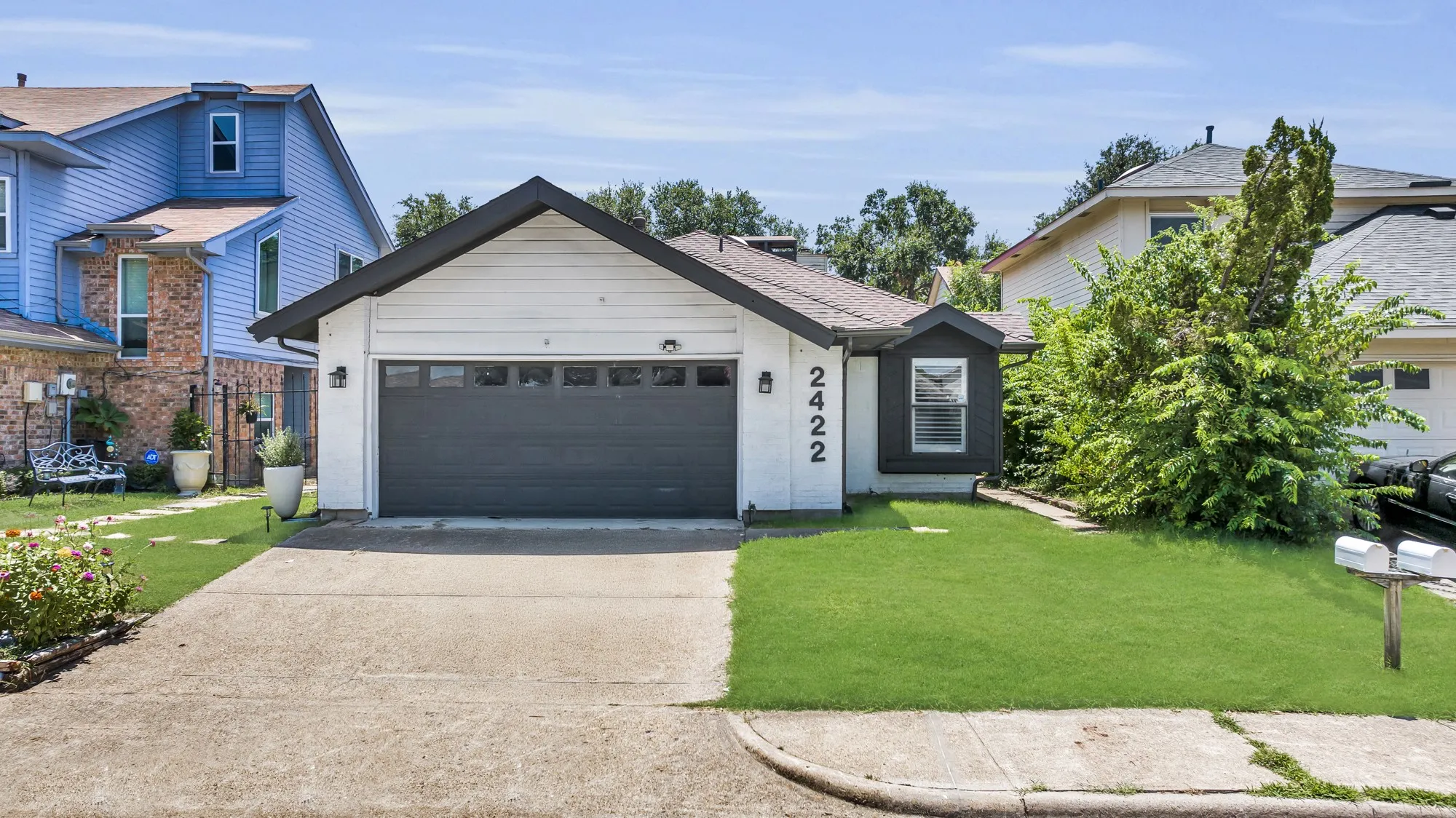 Single Family Residence For Rent in Dallas County , 2422 Libra Drive, Garland, Texas 75044, 2 Bedroom, 2 Bathroom, 2 Garage spaces, 1,098 Sqft, built in 1983, mls#21367966, Real Estate Agent in Garland, Homes For Rent in Dallas county, Homes For Rent in Garland, Realtor in Garland Texas, Real Estate Brokerage Independent Realty Texas, Luminita Cordes Realtor