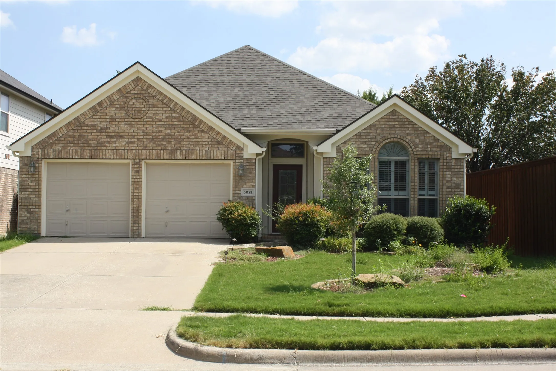 Single Family Residence For Rent in Collin County , 5021 Blackelm Drive, Mc Kinney, Texas 75071, 4 Bedroom, 3 Bathroom, 2 Garage spaces, 2,457 Sqft, built in 2006, mls#21360679, Real Estate Agent in Mc Kinney, Homes For Rent in Collin county, Homes For Rent in Mc Kinney, Realtor in Mc Kinney Texas, Real Estate Brokerage Independent Realty Texas, Luminita Cordes Realtor