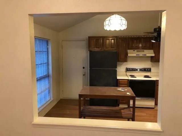 Single Family Residence For Rent in Collin County , 2900 Myrtlewood Lane, Plano, Texas 75074, 3 Bedroom, 2 Bathroom, 1 Garage spaces, 1,211 Sqft, built in 1985, mls#21375367, Real Estate Agent in Plano, Homes For Rent in Collin county, Homes For Rent in Plano, Realtor in Plano Texas, Real Estate Brokerage Independent Realty Texas, Luminita Cordes Realtor